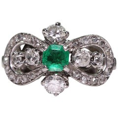 Antique Edwardian Platinum Emerald and Diamond Ring