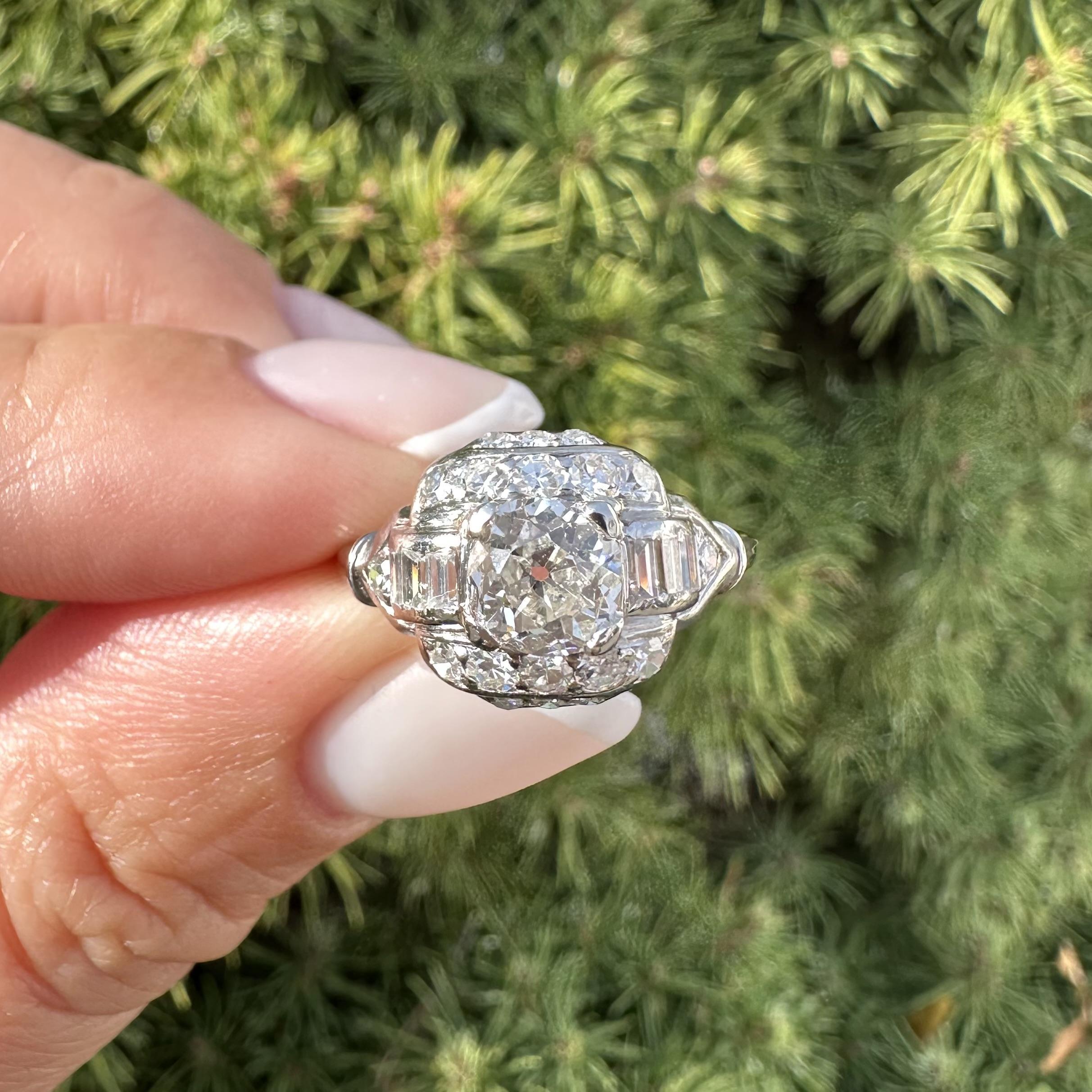 Bague de fiançailles ancienne de style édouardien en platine GIA 1.56ctw Old Mine Cut Diamond en vente 10