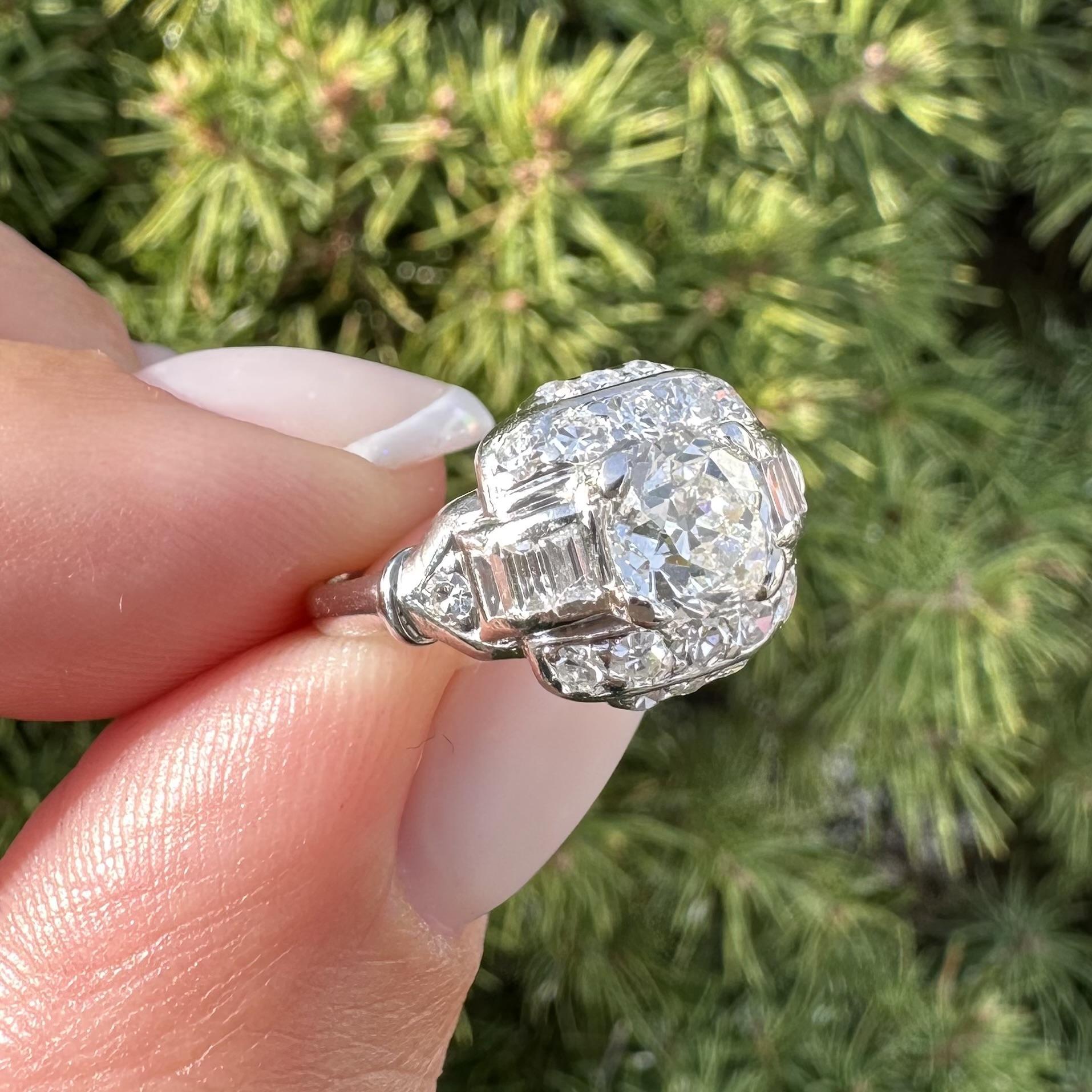 Bague de fiançailles ancienne de style édouardien en platine GIA 1.56ctw Old Mine Cut Diamond en vente 11