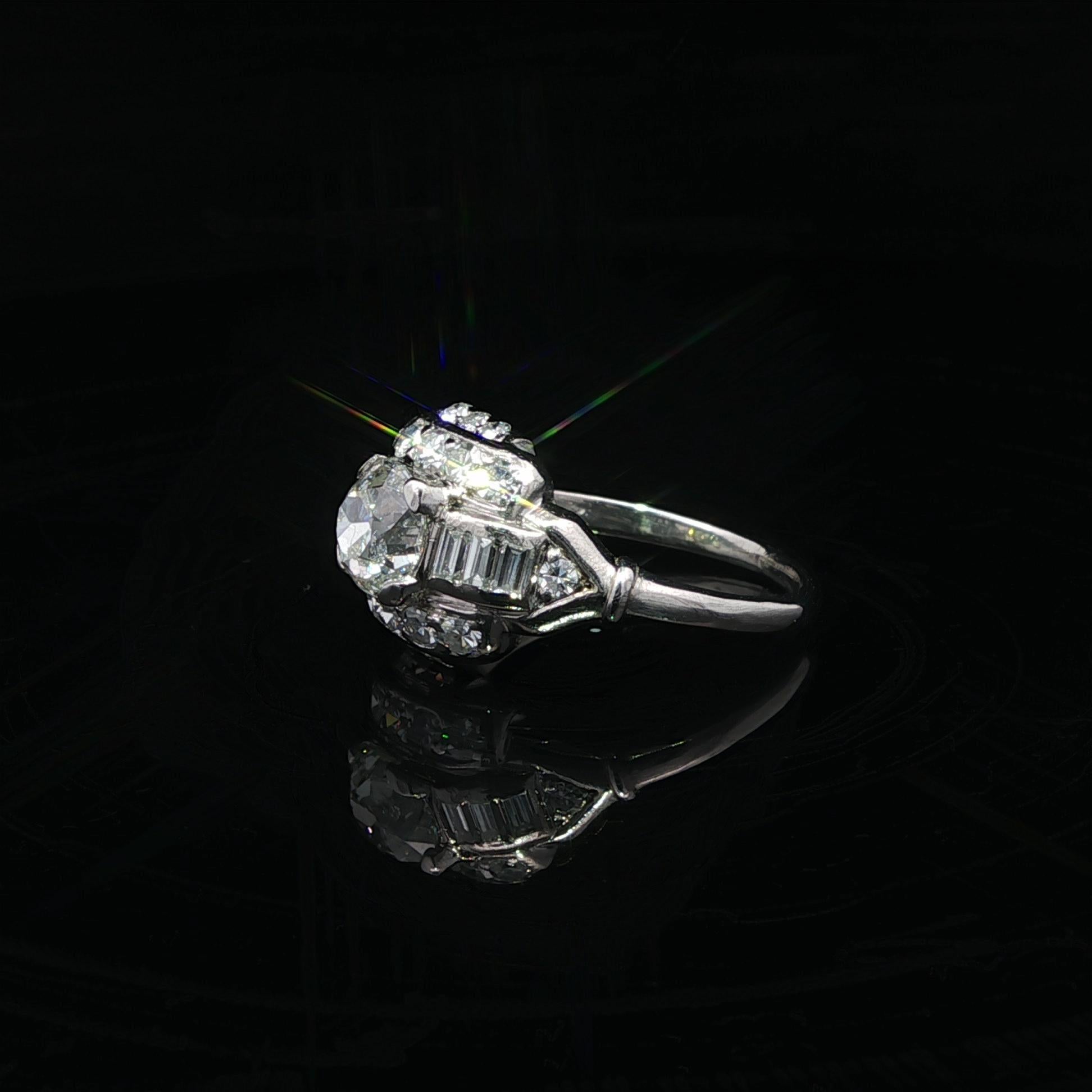 Bague de fiançailles ancienne de style édouardien en platine GIA 1.56ctw Old Mine Cut Diamond Excellent état - En vente à Montclair, NJ