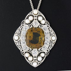 Pendentif filigrane édouardien ancien en platine avec grand chrysobéryl certifié GIA, diamant et perle