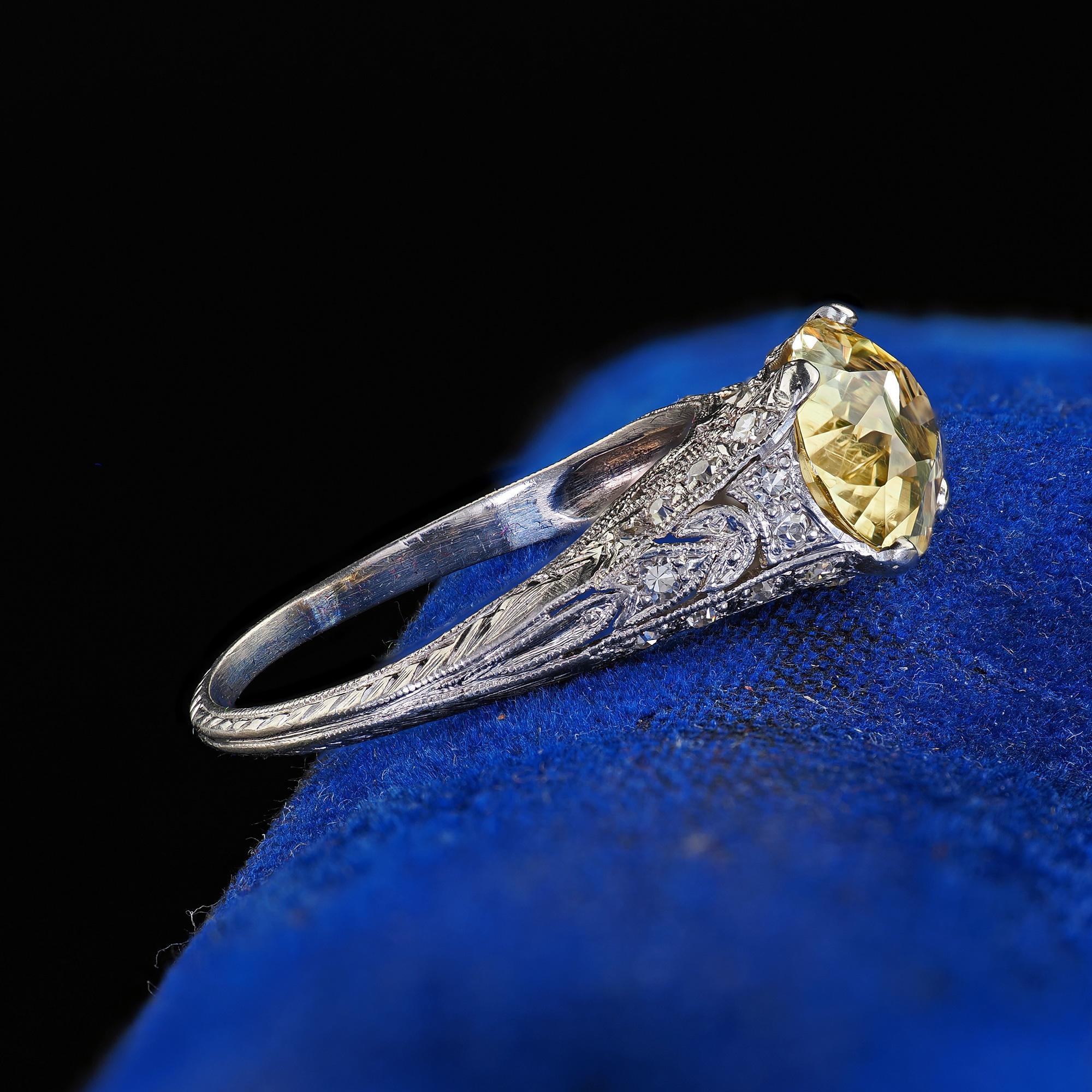 Women's Antique Edwardian Platinum Natural Yellow Sapphire Diamond Engagement Ring - GIA For Sale