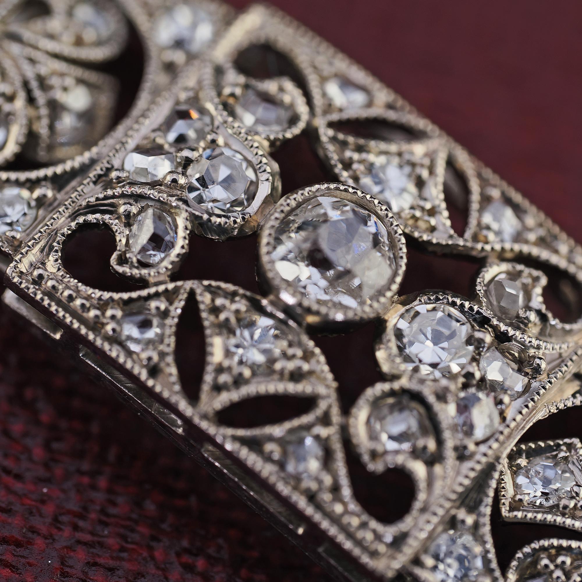 Bracelet édouardien ancien à maillons filigranes en platine avec diamants taille ancienne en vente 5