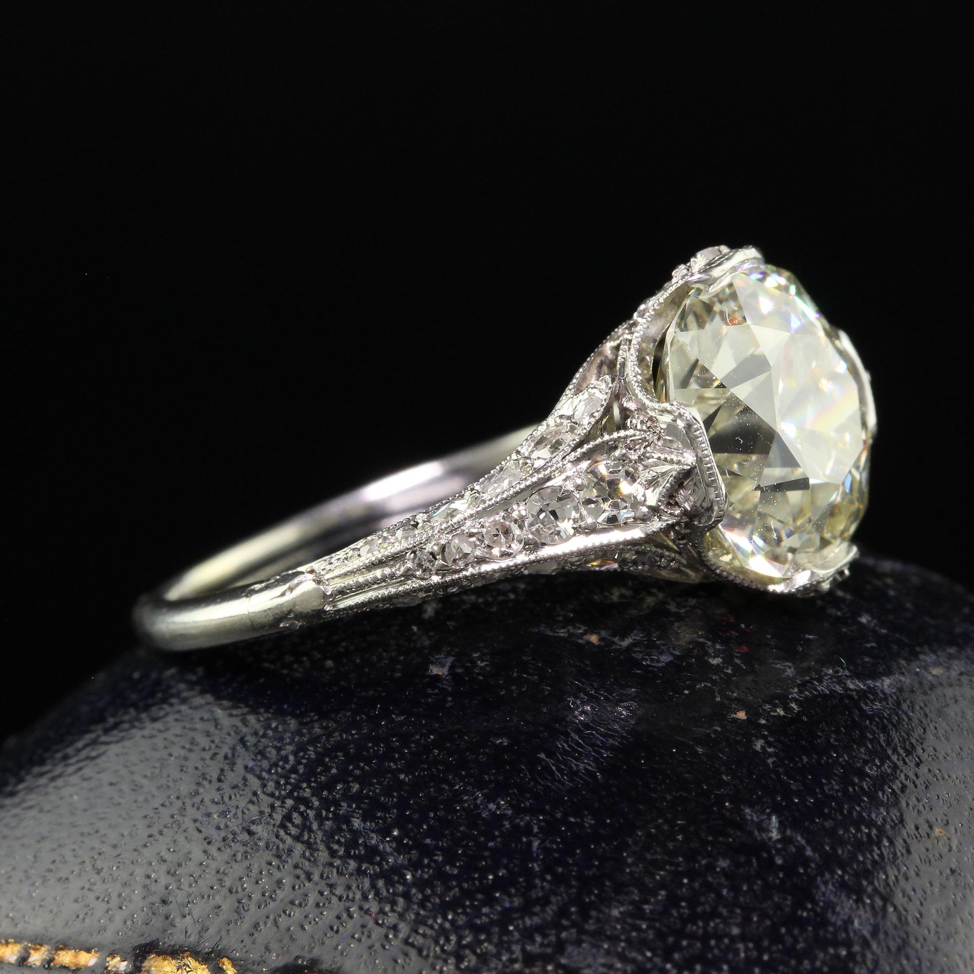 Taille vieille Europe Bague de fiançailles édouardienne ancienne en platine avec diamant taille européenne ancienne - GIA en vente