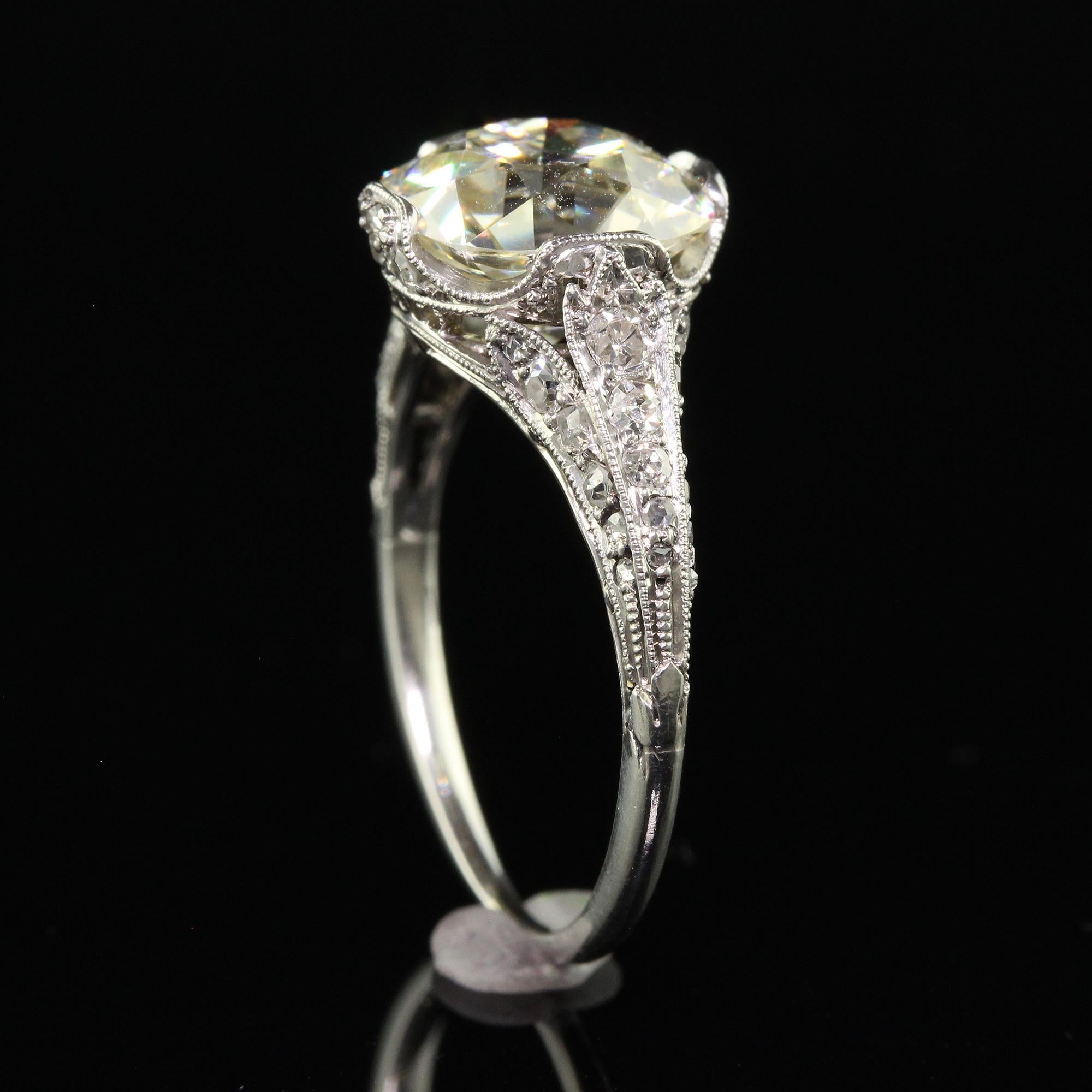 Bague de fiançailles édouardienne ancienne en platine avec diamant taille européenne ancienne - GIA en vente 2