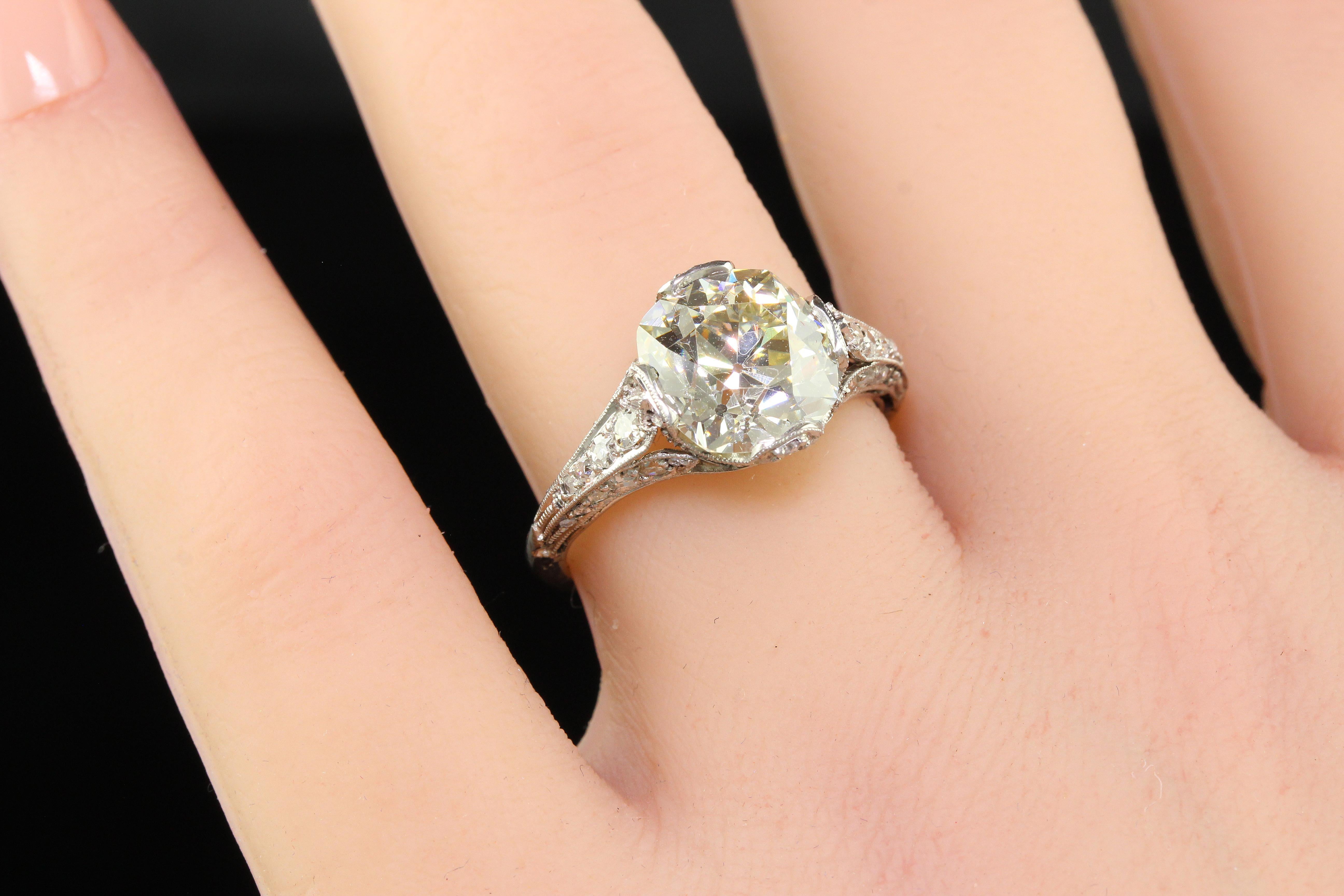 Bague de fiançailles édouardienne ancienne en platine avec diamant taille européenne ancienne - GIA en vente 3