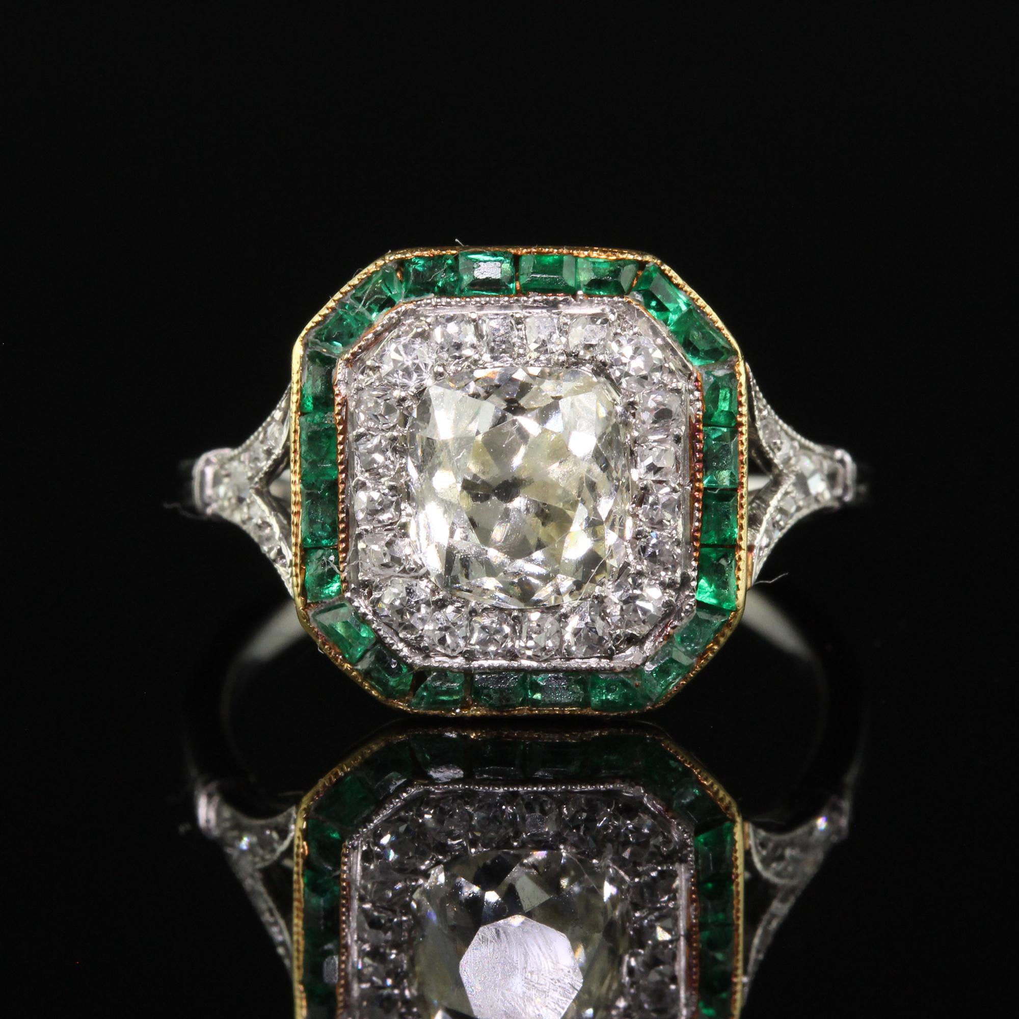 Antiker edwardianischer Platin-Verlobungsring mit Diamant und Smaragd im alten Minenschliff Damen im Angebot
