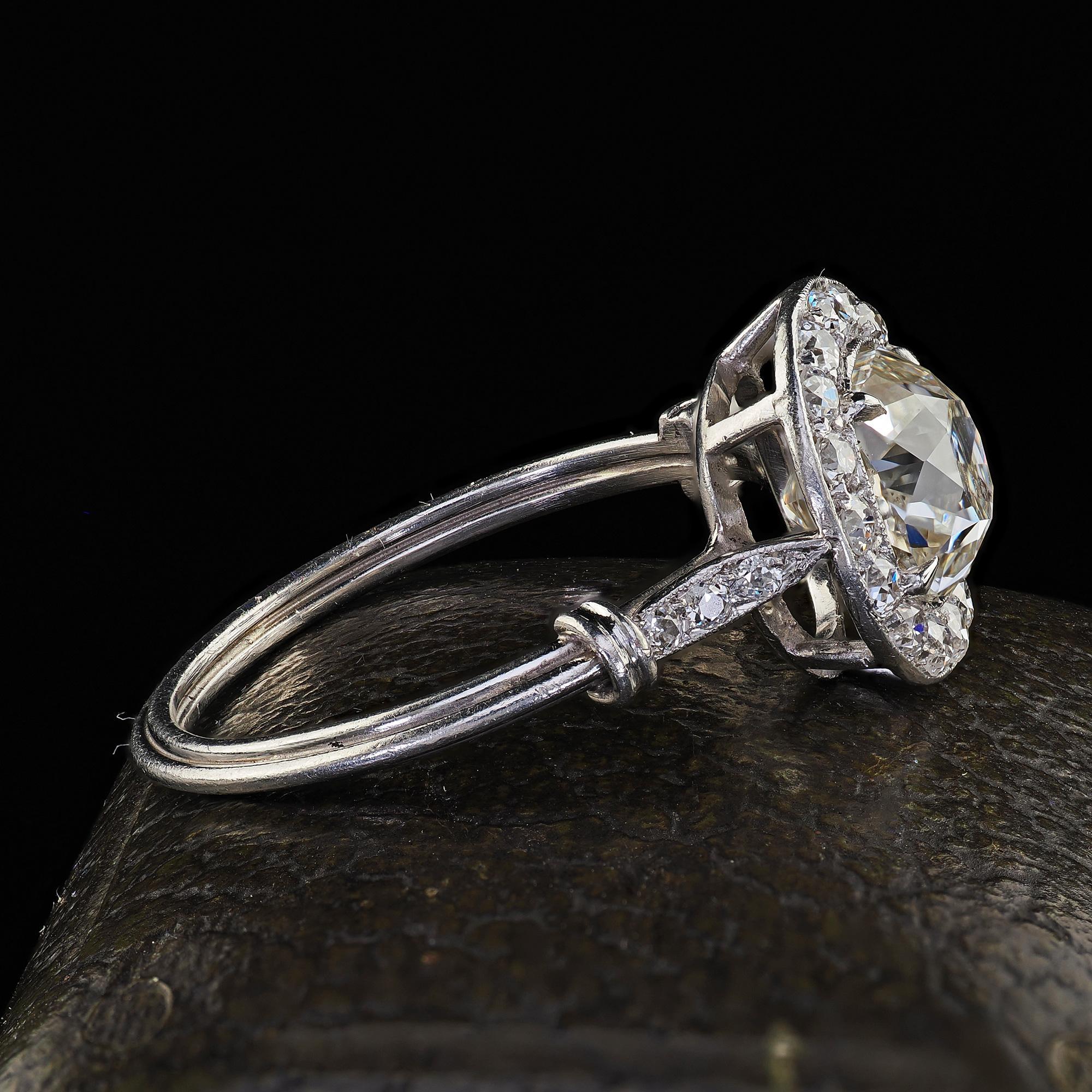 Antique Edwardian Platinum Old Mine Diamond and Halo Engagement Ring - GIA In Good Condition For Sale In Great Neck, NY