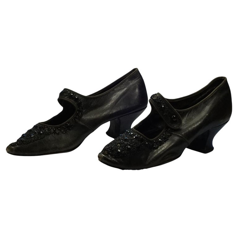 black beaded dress shoes Black Patent Block Heel Shoes with Beaded Detail – Pointure