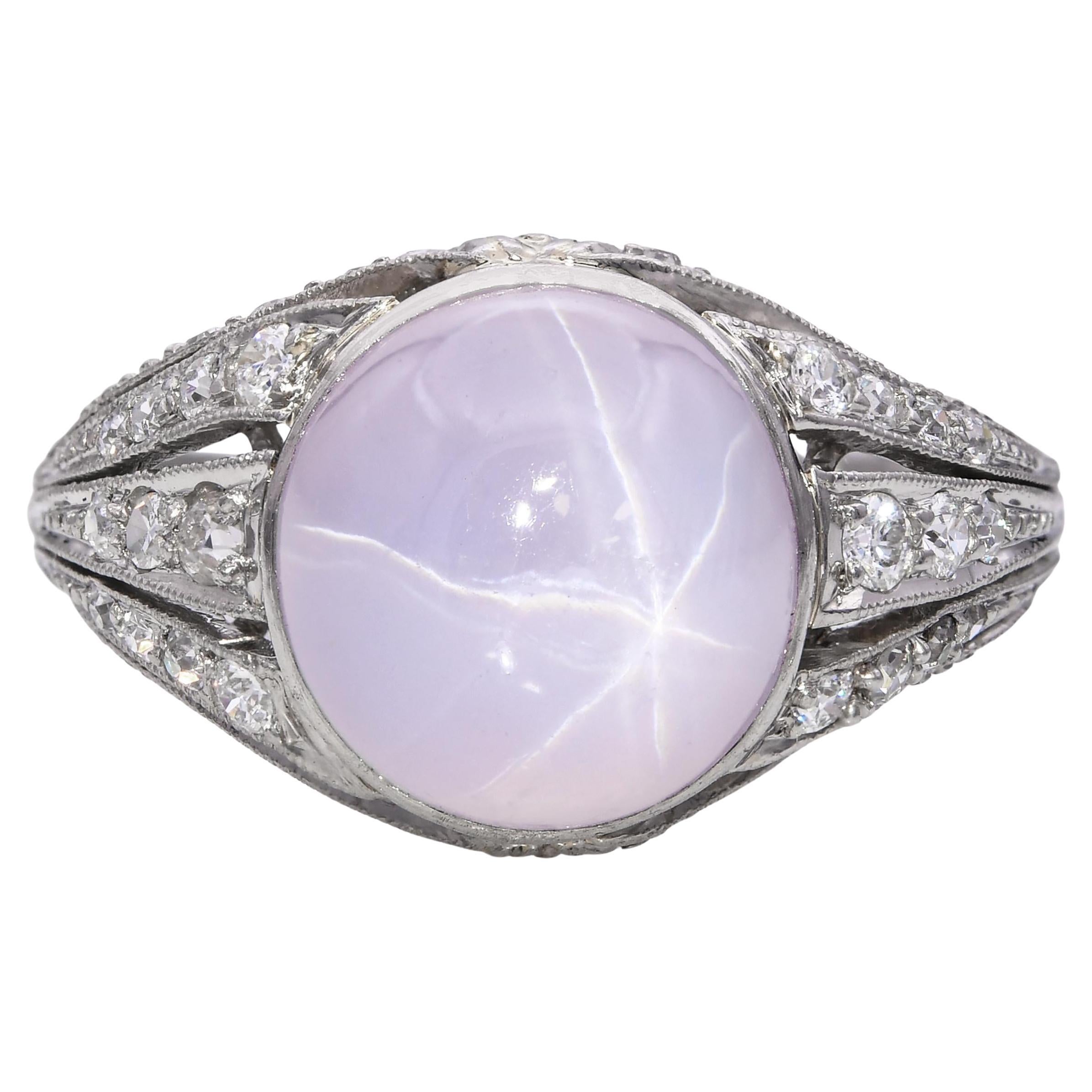 Anello antico edoardiano con zaffiro viola a stella e diamanti in filigrana in vendita