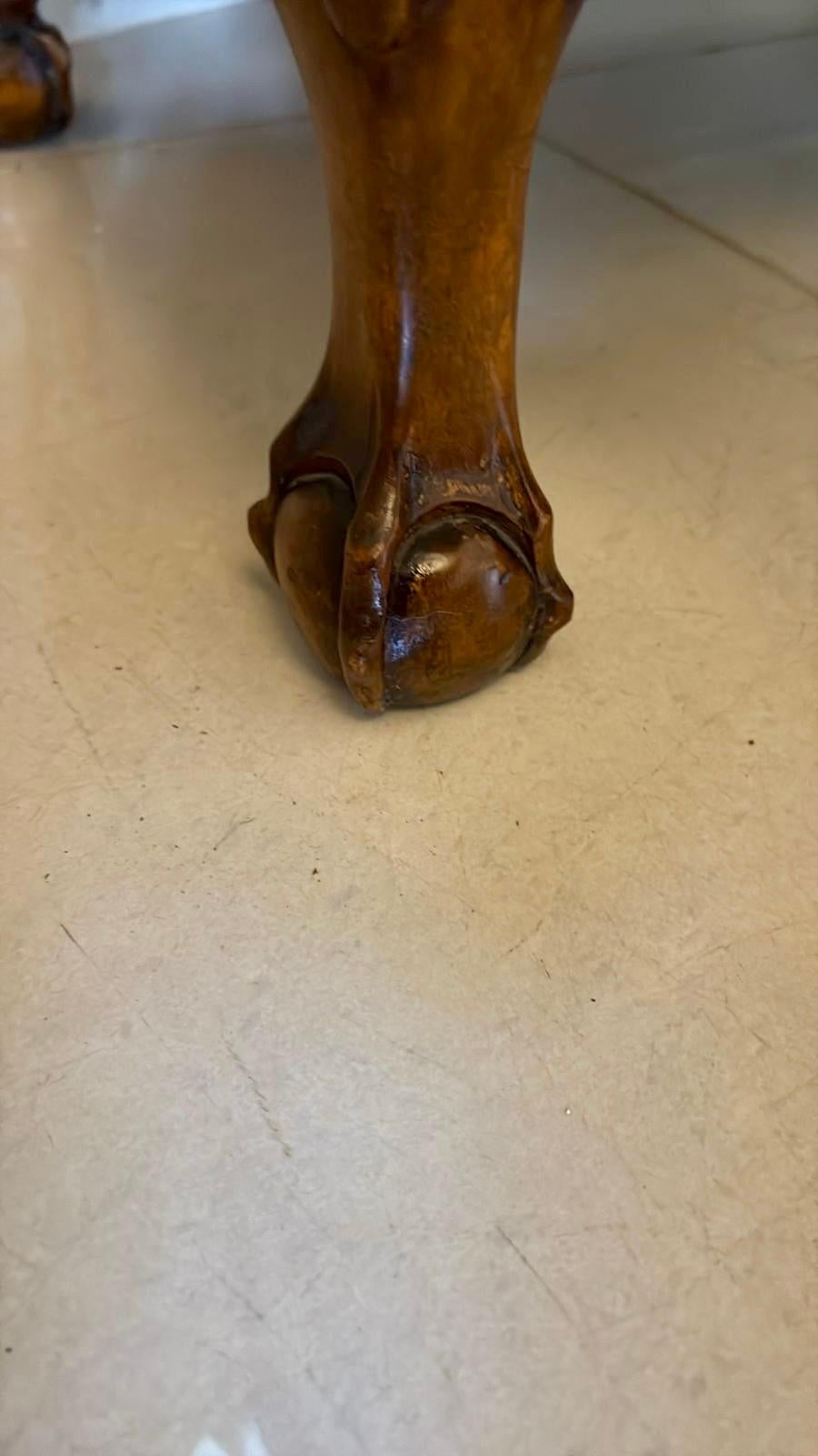 Ancienne vitrine en ronce de noyer de qualité édouardienne en vente 8