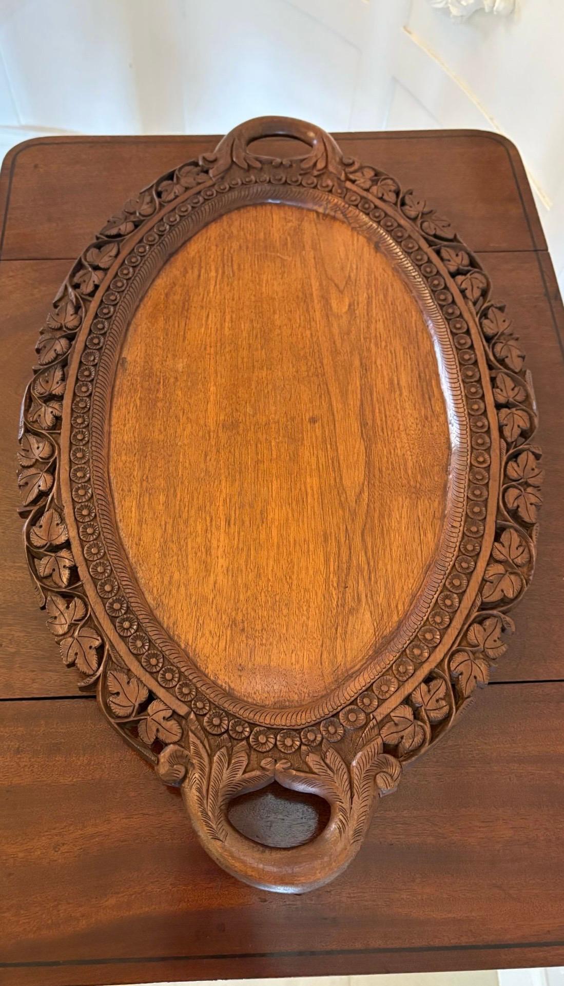 Antigua bandeja de té ovalada tallada de calidad eduardiana en Bueno estado para la venta en Suffolk, GB