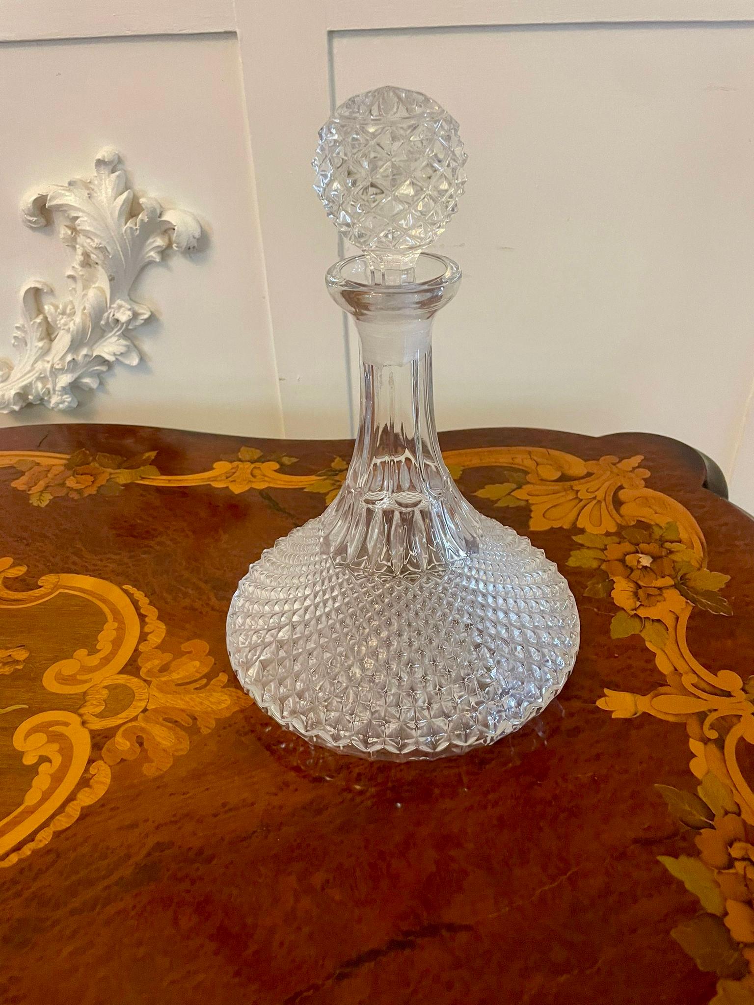 Antique Edwardian quality cut glass ships decanter having a quality cut glass ships decanter with the original stopper 


In perfect original condition


Dimensions:
Height 27.5 cm 
Width 19 cm 
Depth 19 cm


Dated 1905
