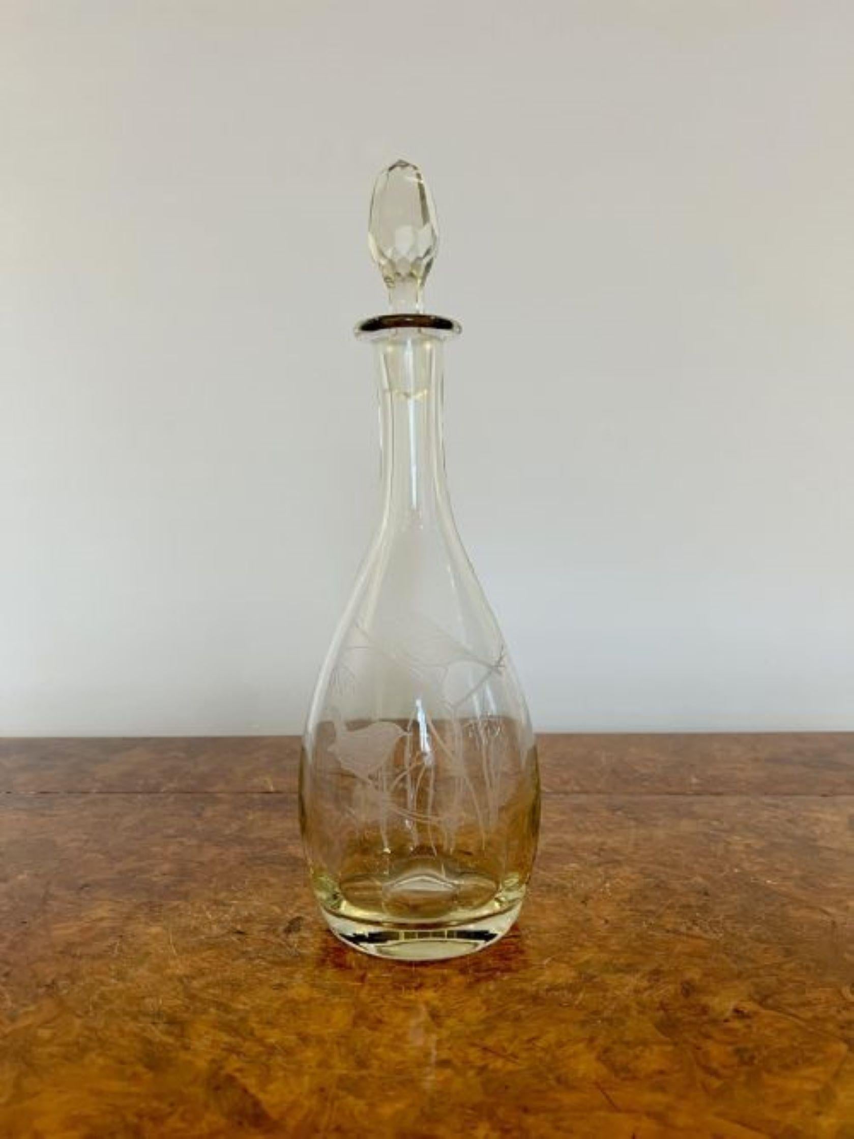 Antique Edwardian quality engraved decorated glass decanter  In Good Condition For Sale In Ipswich, GB