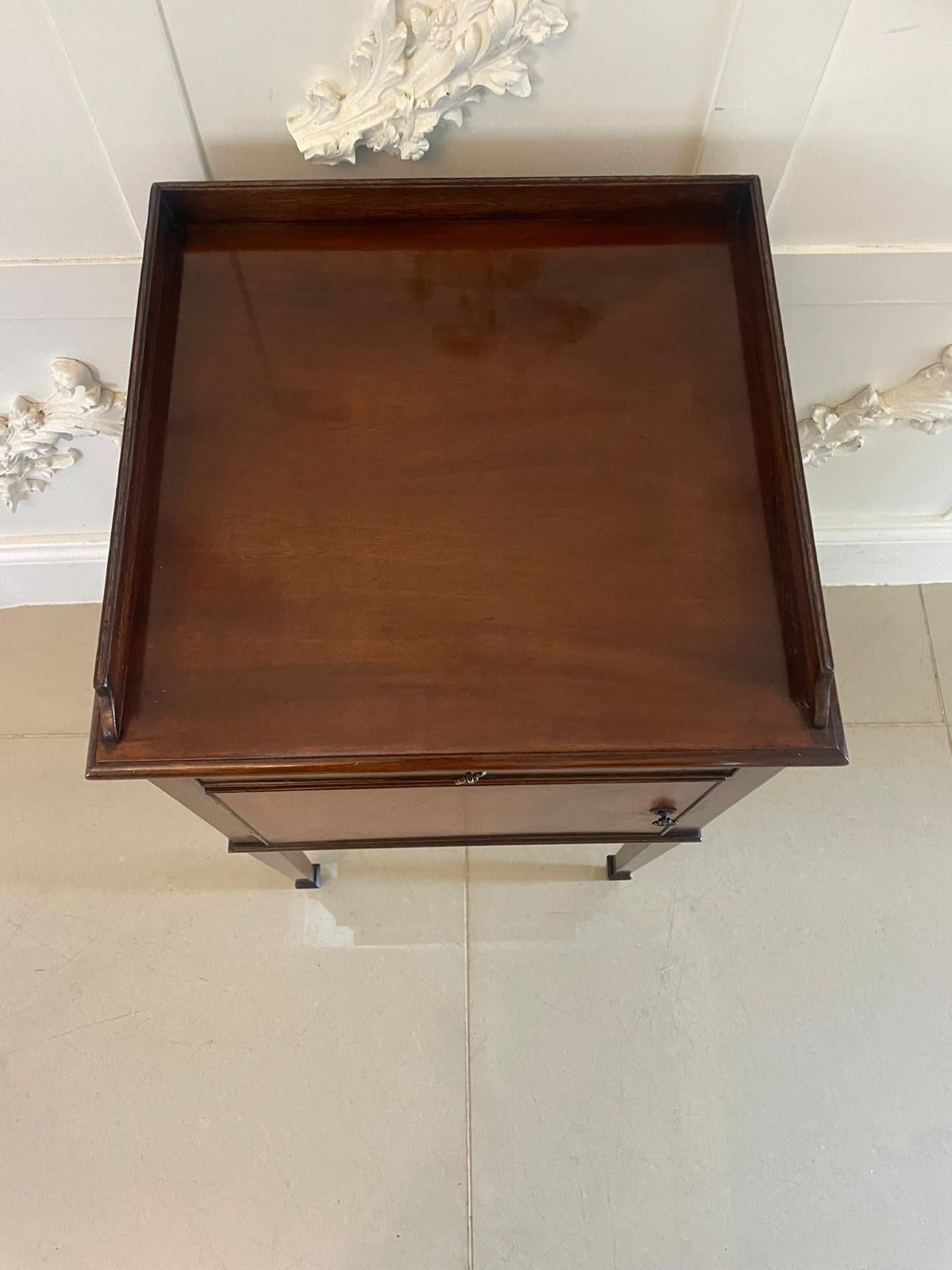 20th Century Antique Edwardian Quality Figured Mahogany Bedside Cabinet  For Sale