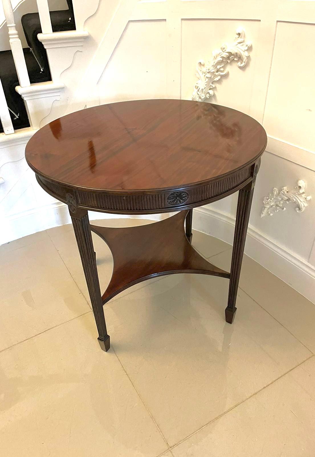Antique Edwardian Quality Figured Mahogany Circular Centre Table In Good Condition For Sale In Suffolk, GB