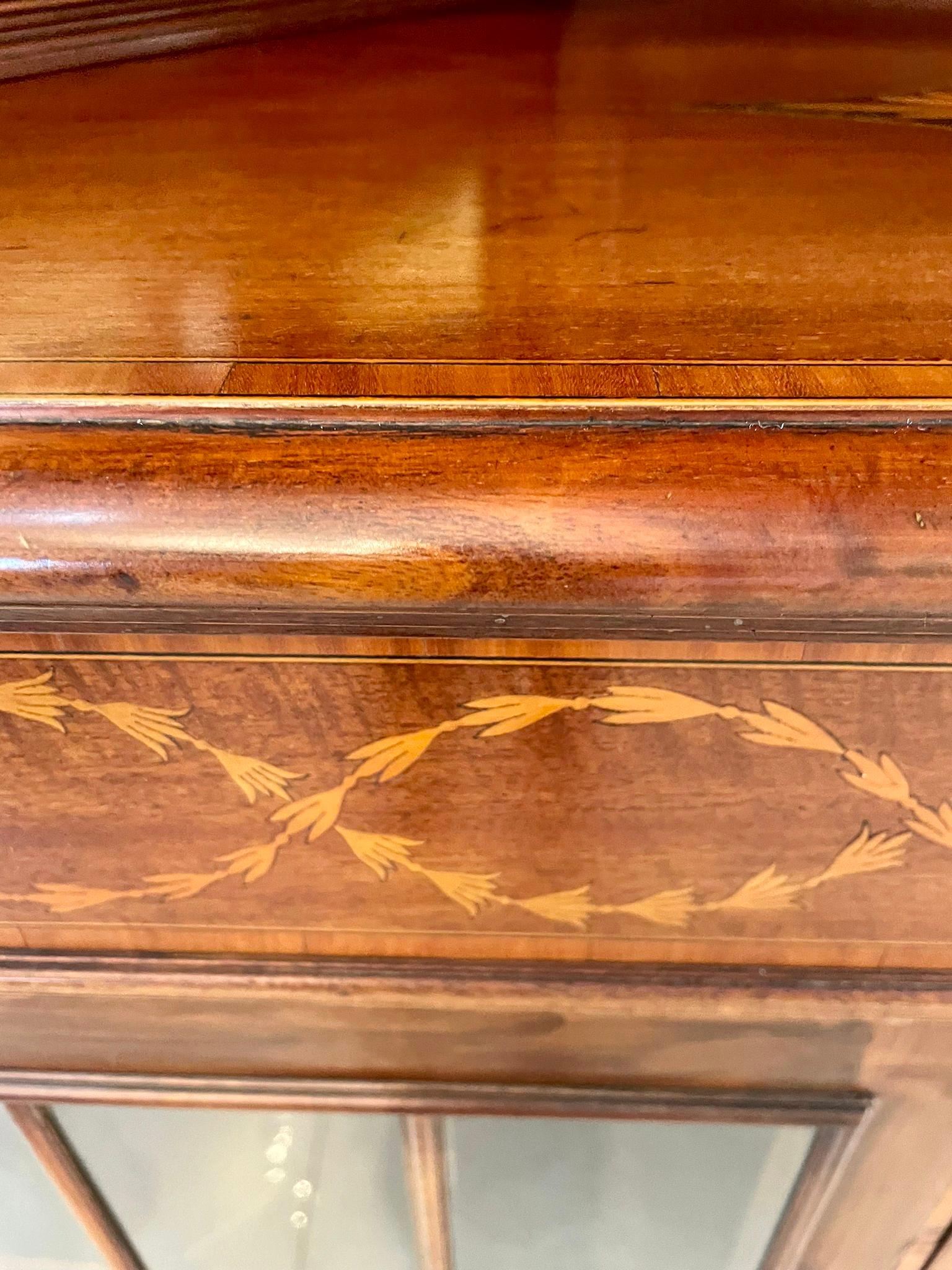 Antique Edwardian Quality Mahogany Inlaid Corner Display Cabinet For Sale 1