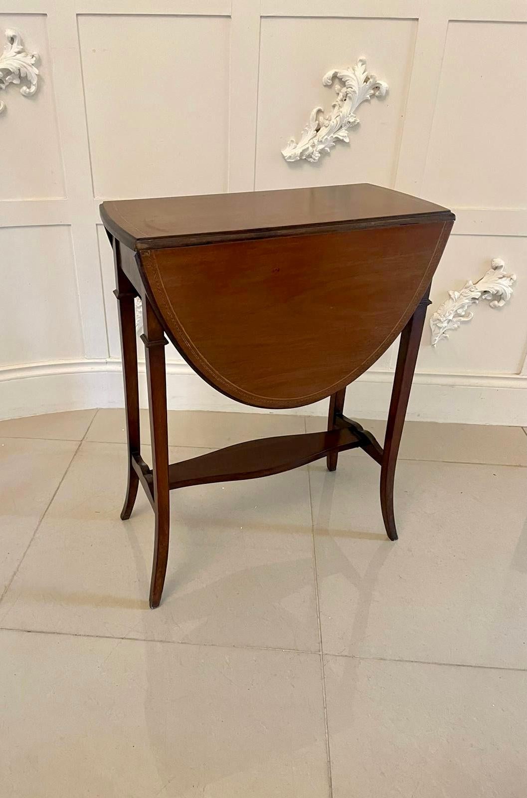 Antique Edwardian Quality Mahogany Inlaid Lamp Table For Sale 1