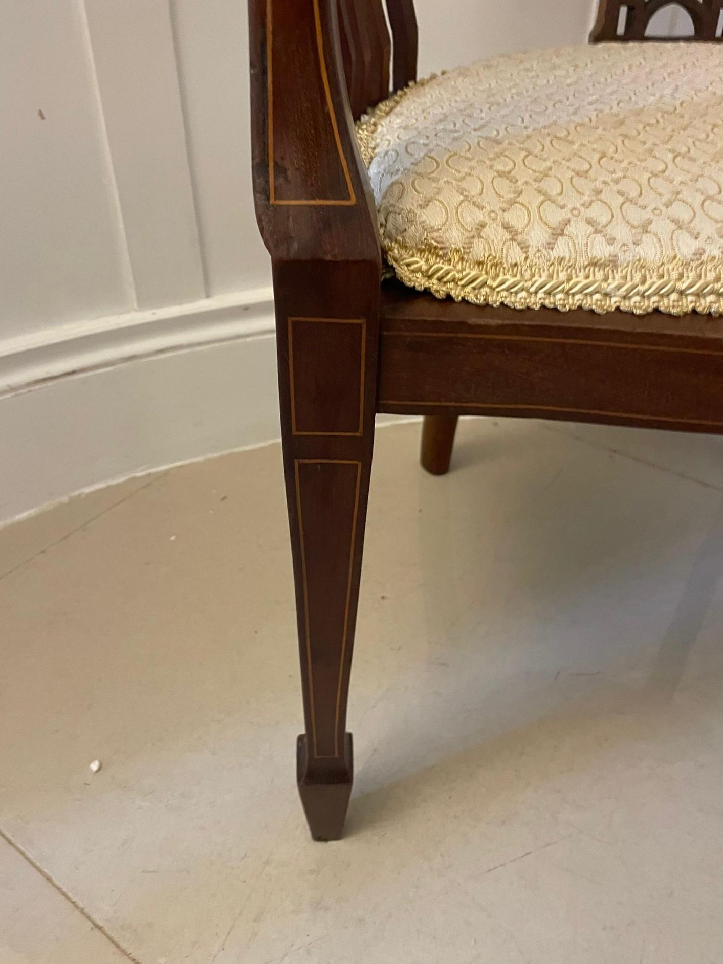Silla de bañera antigua de caoba con incrustaciones de calidad eduardiana Inglés en venta