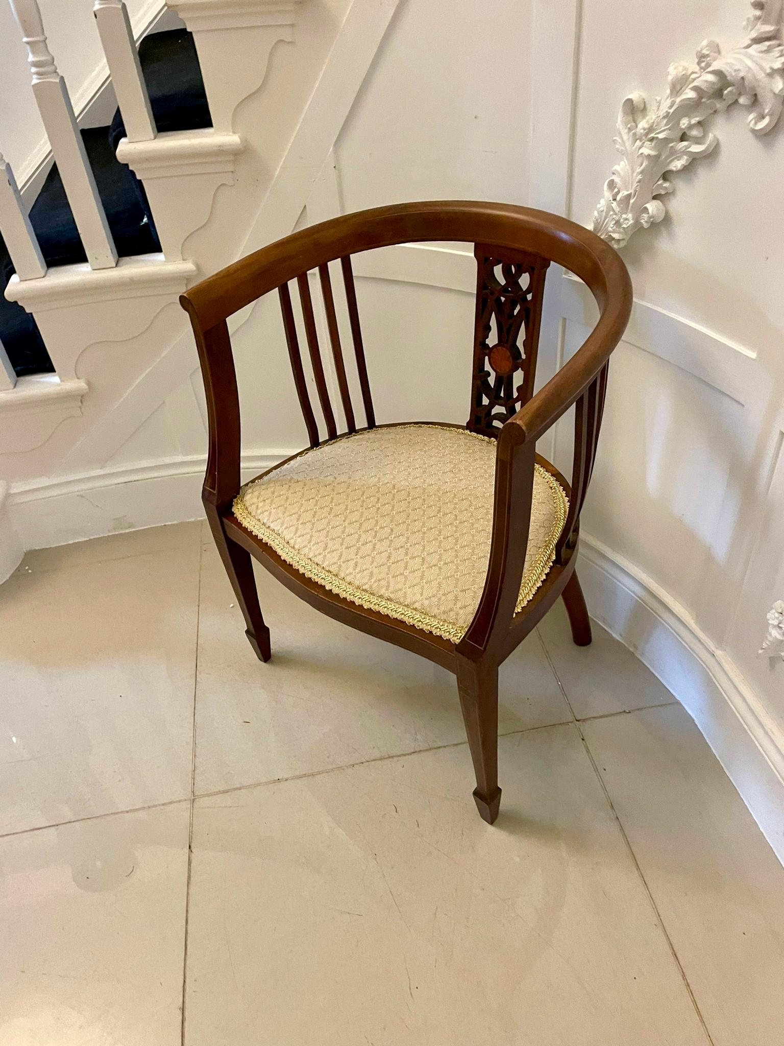 Silla de bañera antigua de caoba con incrustaciones de calidad eduardiana en Bueno estado para la venta en Suffolk, GB