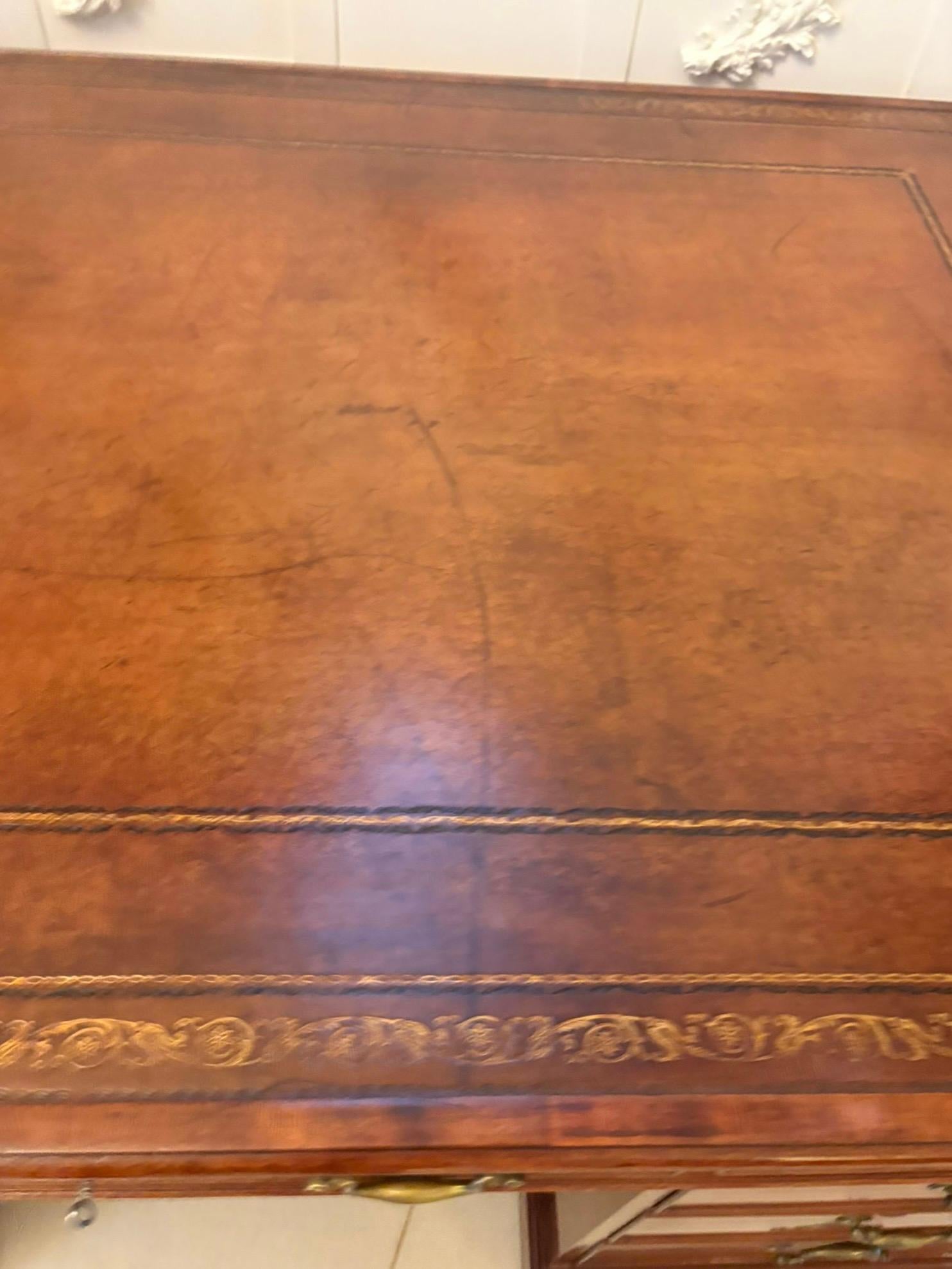 Antico scrittoio in mogano di qualità edoardiana in vendita 5