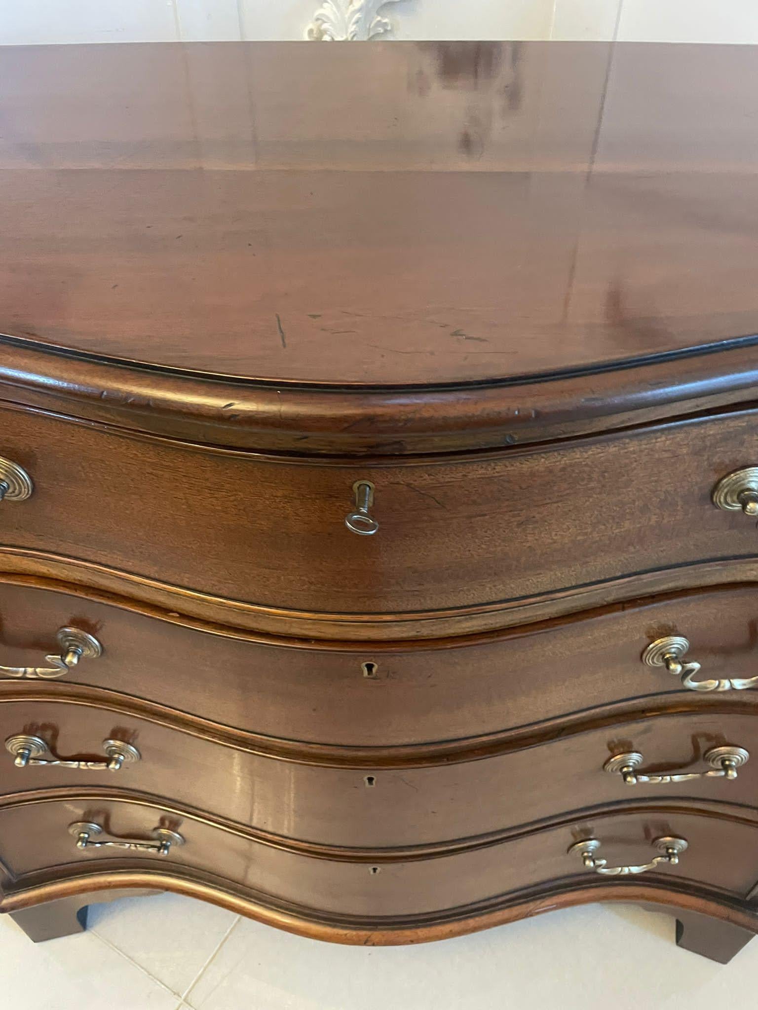 English Antique Edwardian Quality Mahogany Serpentine Shaped Chest of 4 Drawers  For Sale
