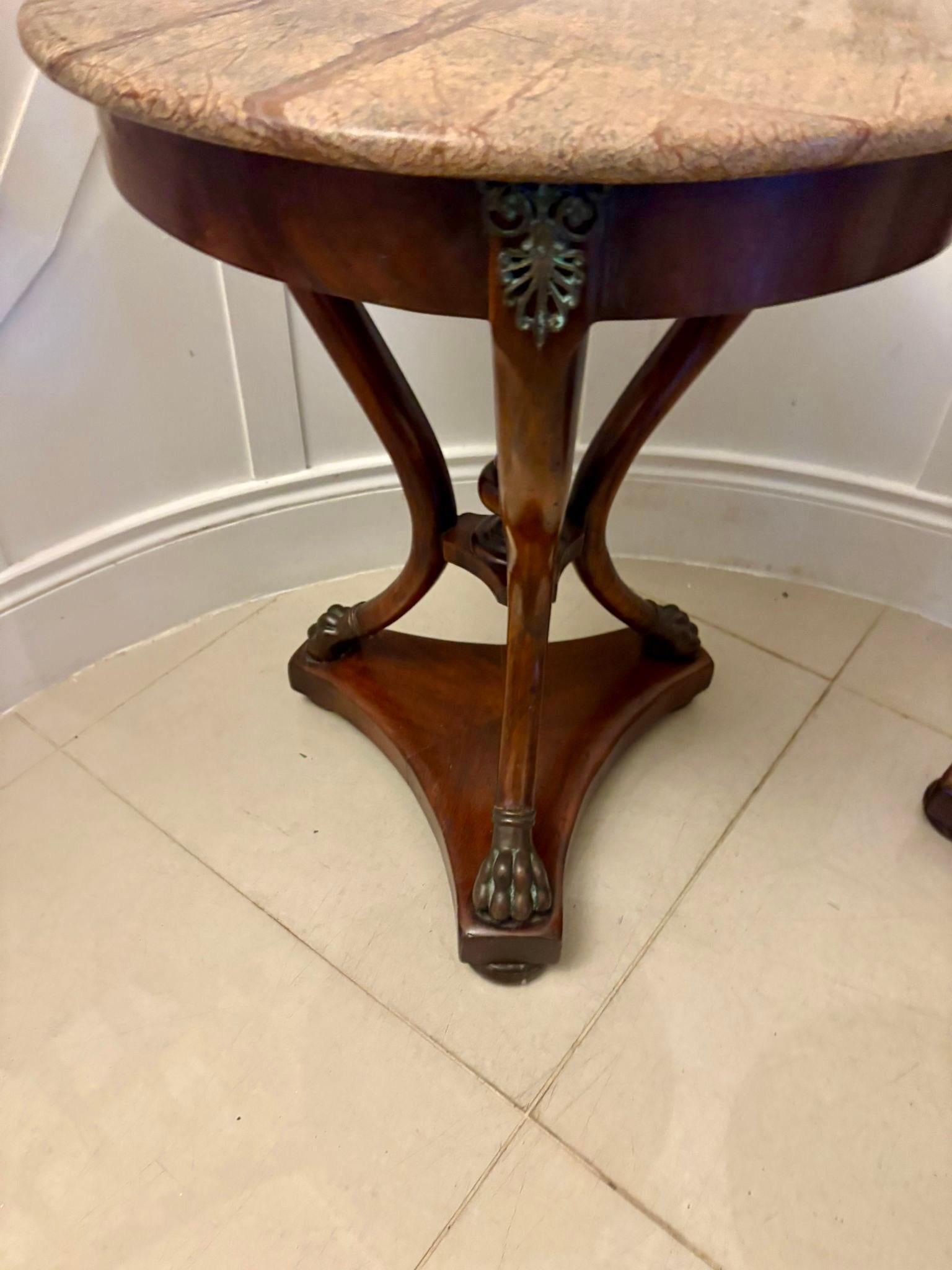 Antique Edwardian Quality Pair of French Marble-Top Gueridon Side / Lamp Tables en vente 4