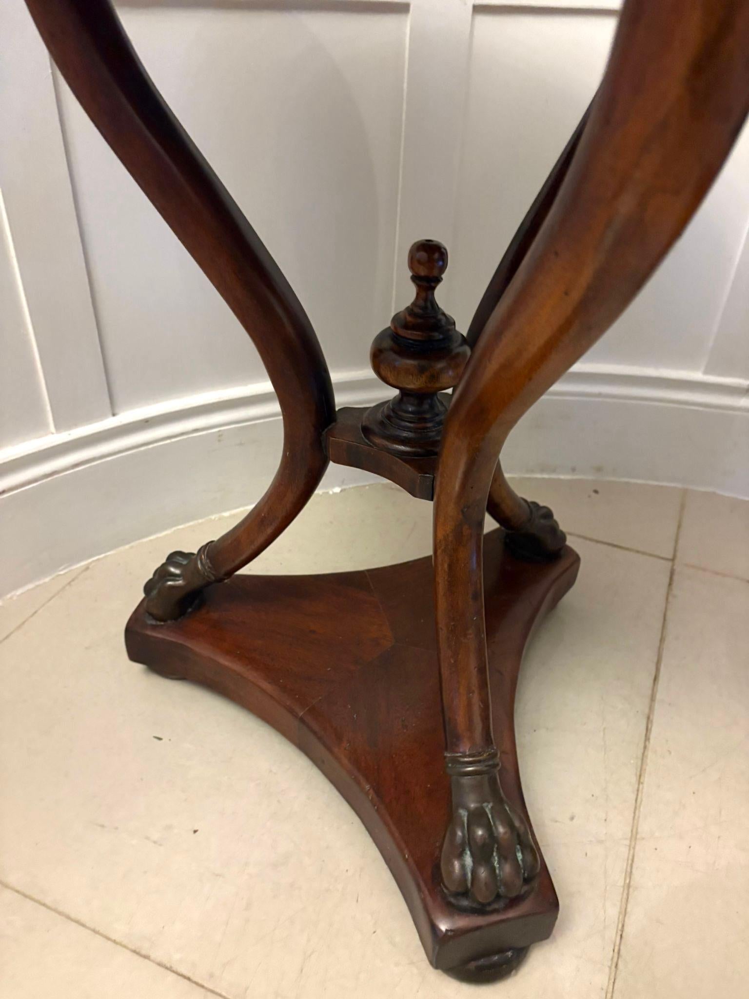 Antique Edwardian Quality Pair of French Marble-Top Gueridon Side / Lamp Tables en vente 5