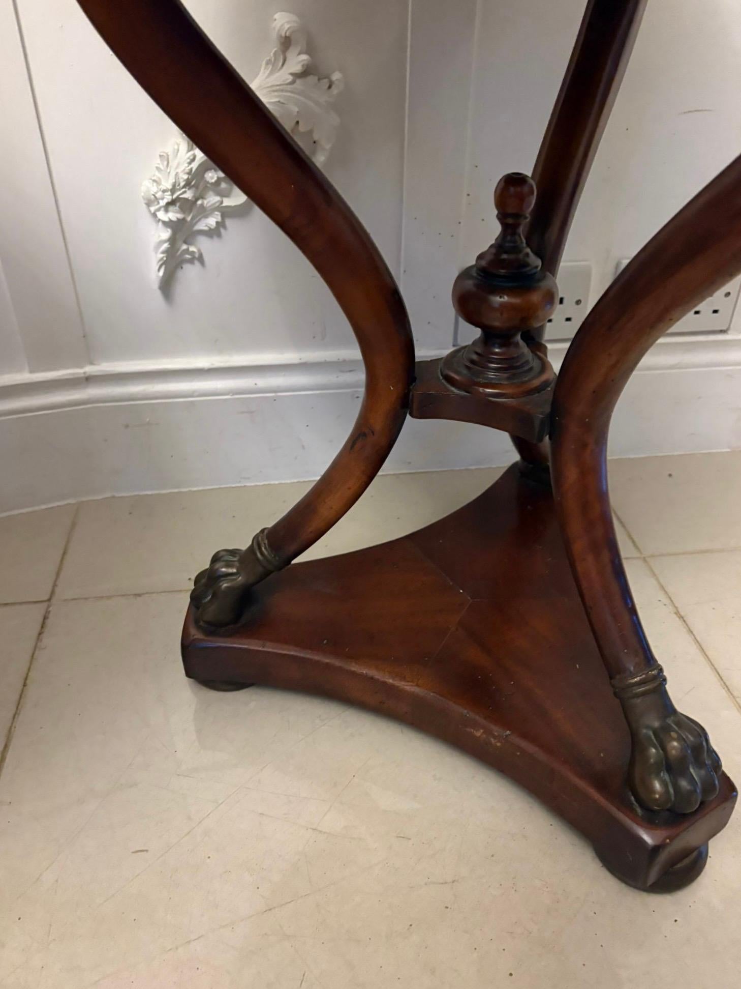 Antique Edwardian Quality Pair of French Marble-Top Gueridon Side / Lamp Tables en vente 6