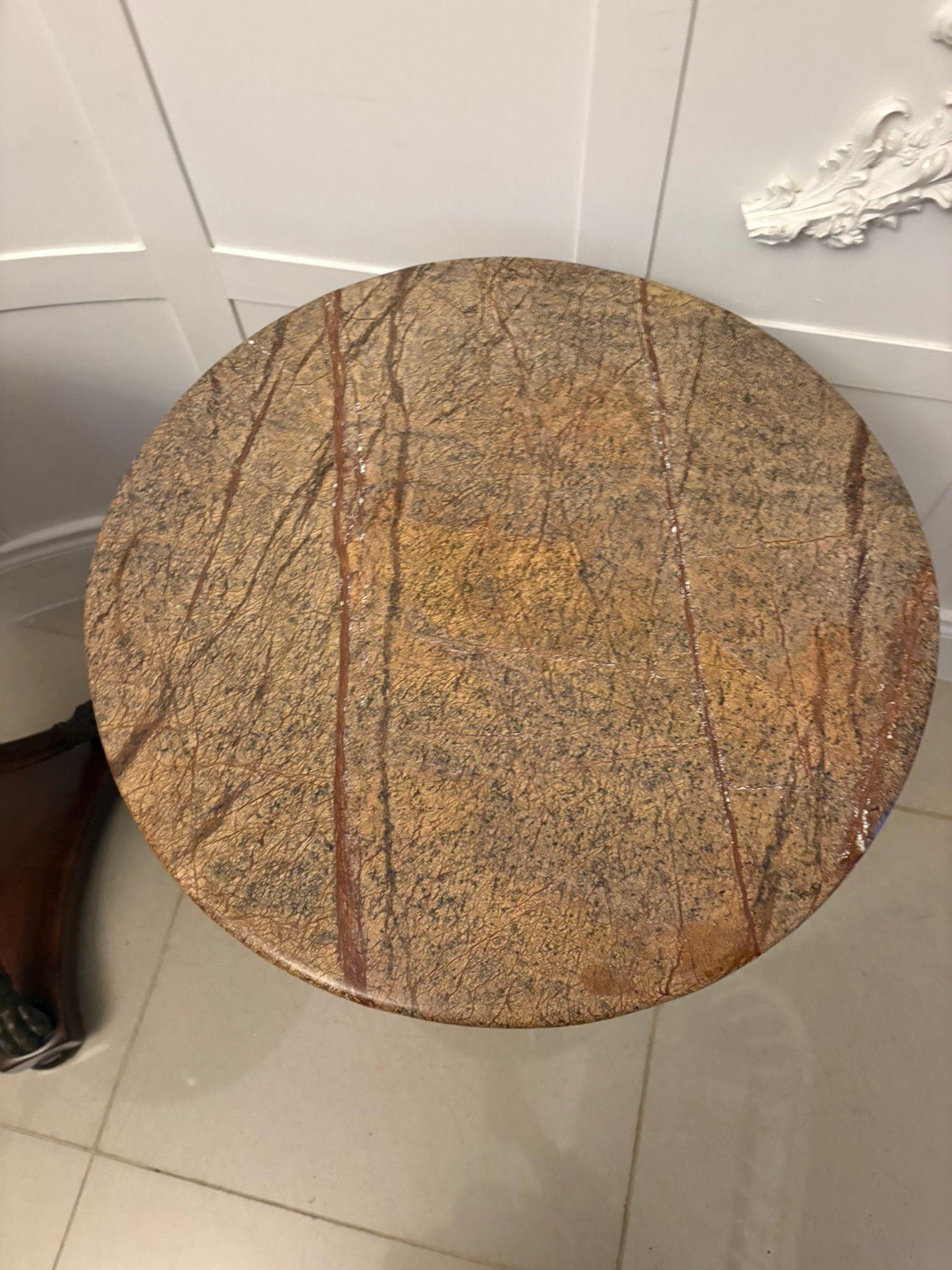 Marbre Antique Edwardian Quality Pair of French Marble-Top Gueridon Side / Lamp Tables en vente