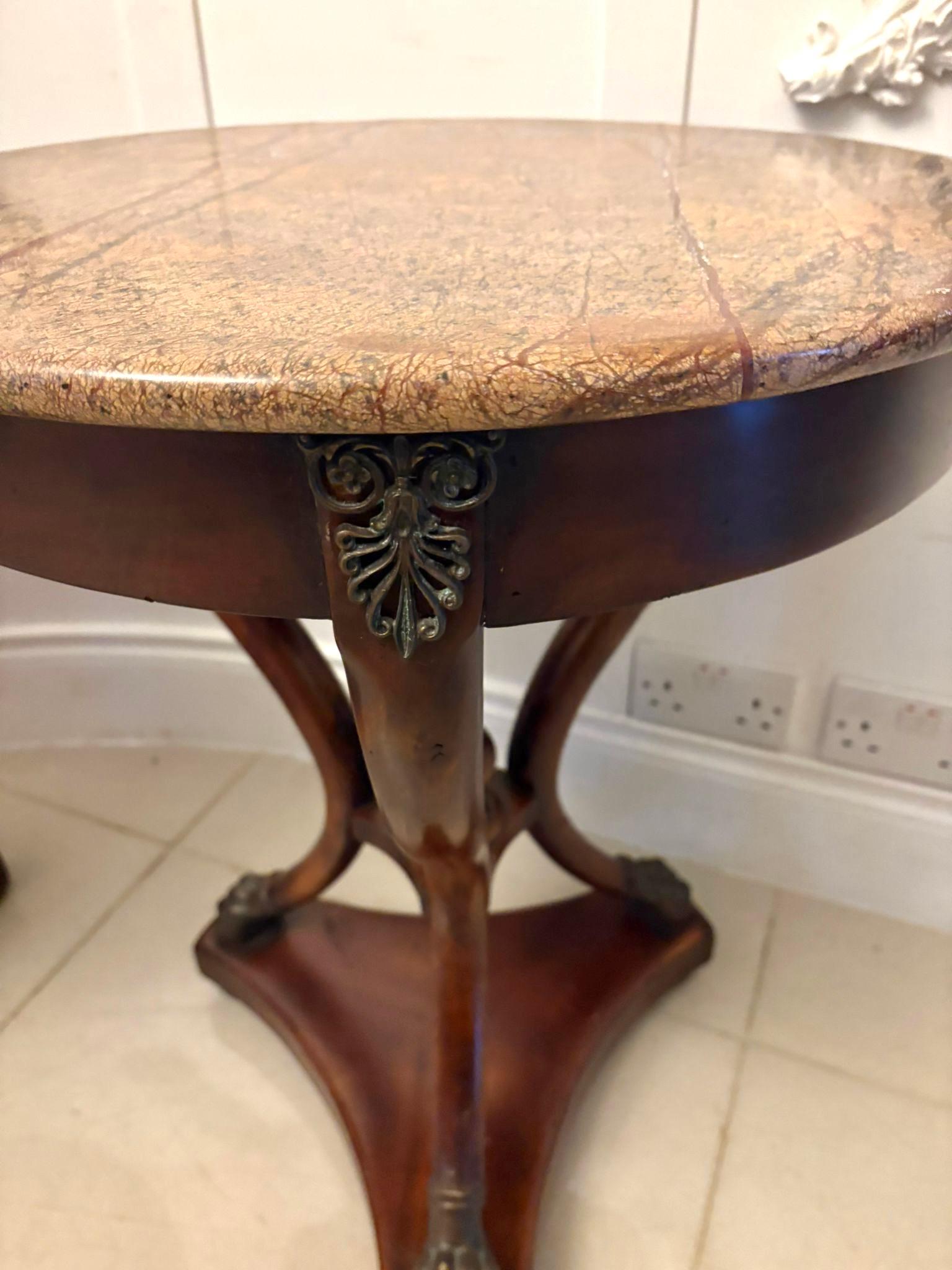 Antique Edwardian Quality Pair of French Marble-Top Gueridon Side / Lamp Tables en vente 1