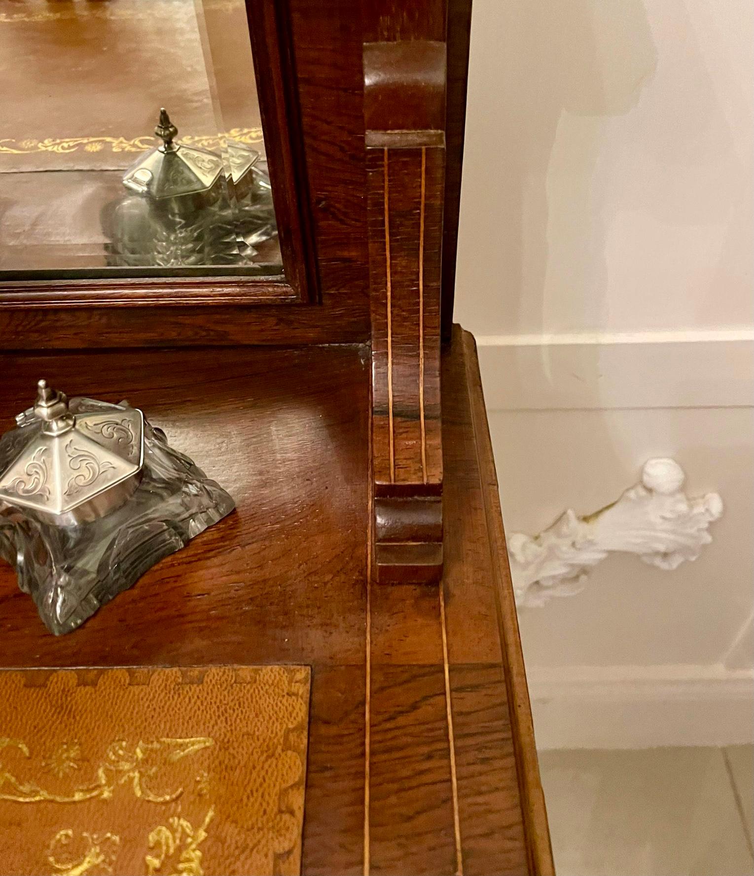 Antike Edwardian Qualität Palisander Intarsien Schreibtisch mit einem charmanten Palisander Intarsien zurück mit drei ursprünglichen abgeschrägten Rand Spiegel, eine Schublade mit hübschen ursprünglichen verzierten Messingknöpfe, schöne Intarsien