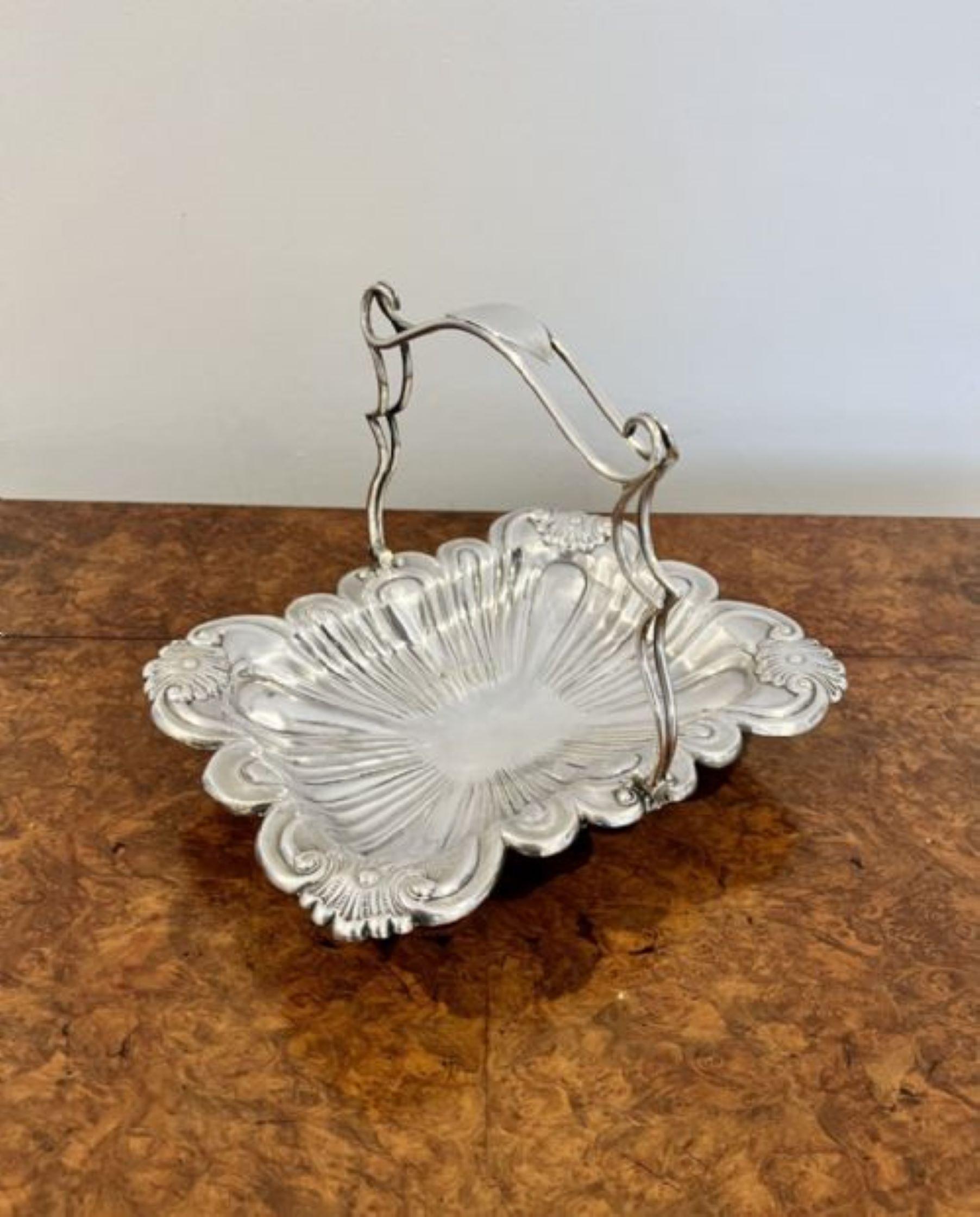 20th Century Antique Edwardian quality silver plated ornate cake basket For Sale