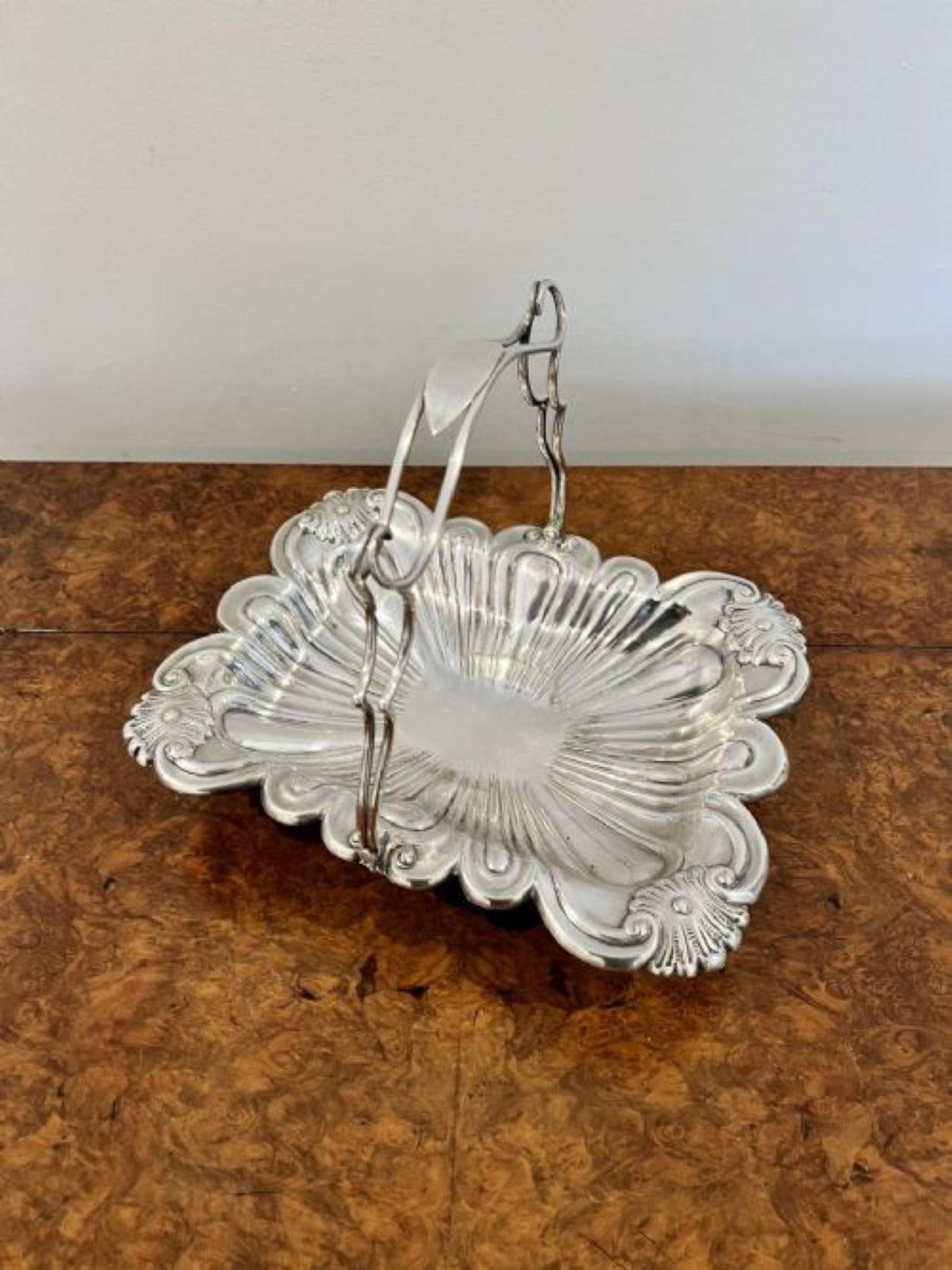 Antique Edwardian quality silver plated ornate cake basket For Sale 1