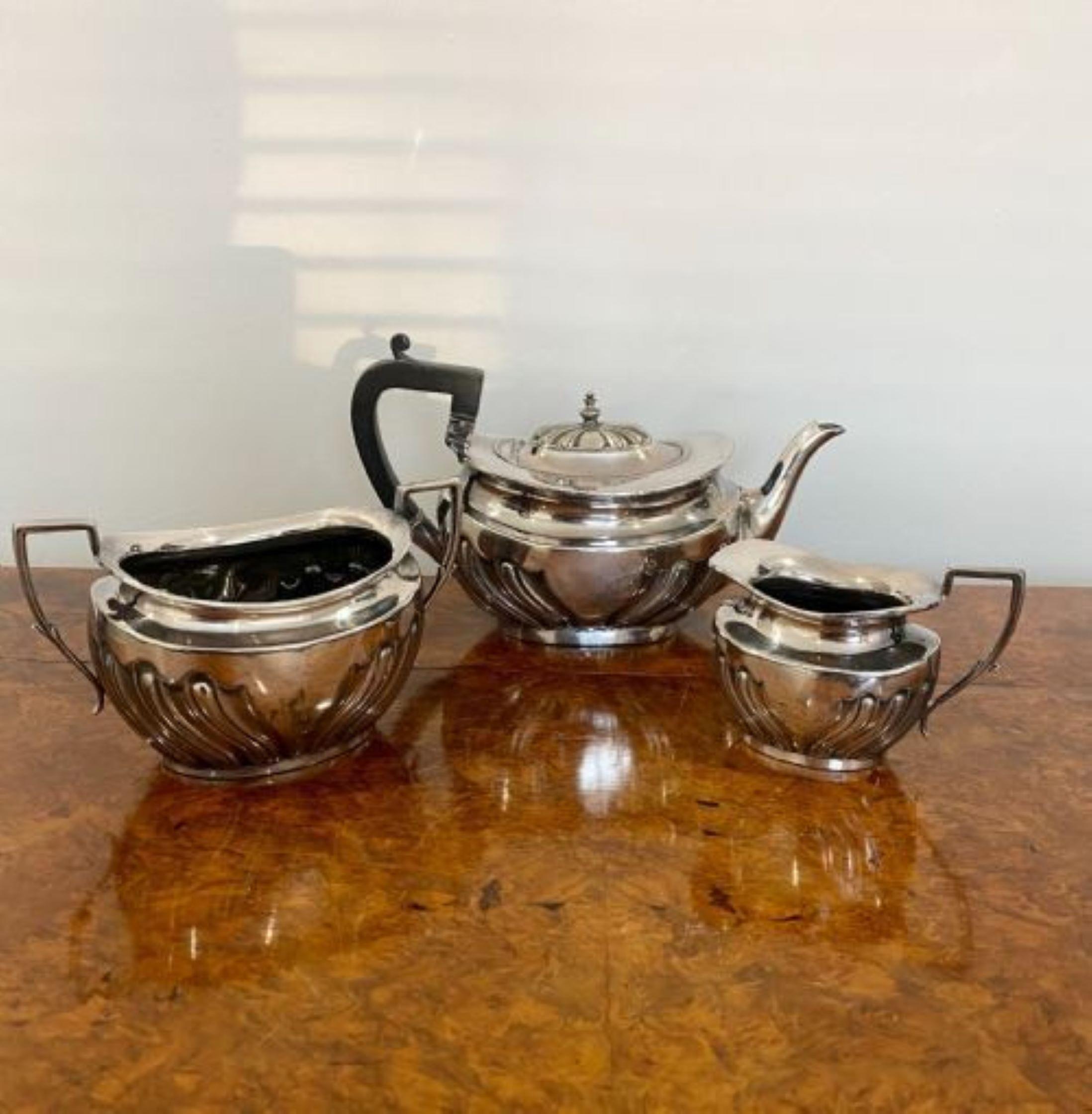 Antique Edwardian Quality Silver Plated Tea Set In Good Condition For Sale In Ipswich, GB