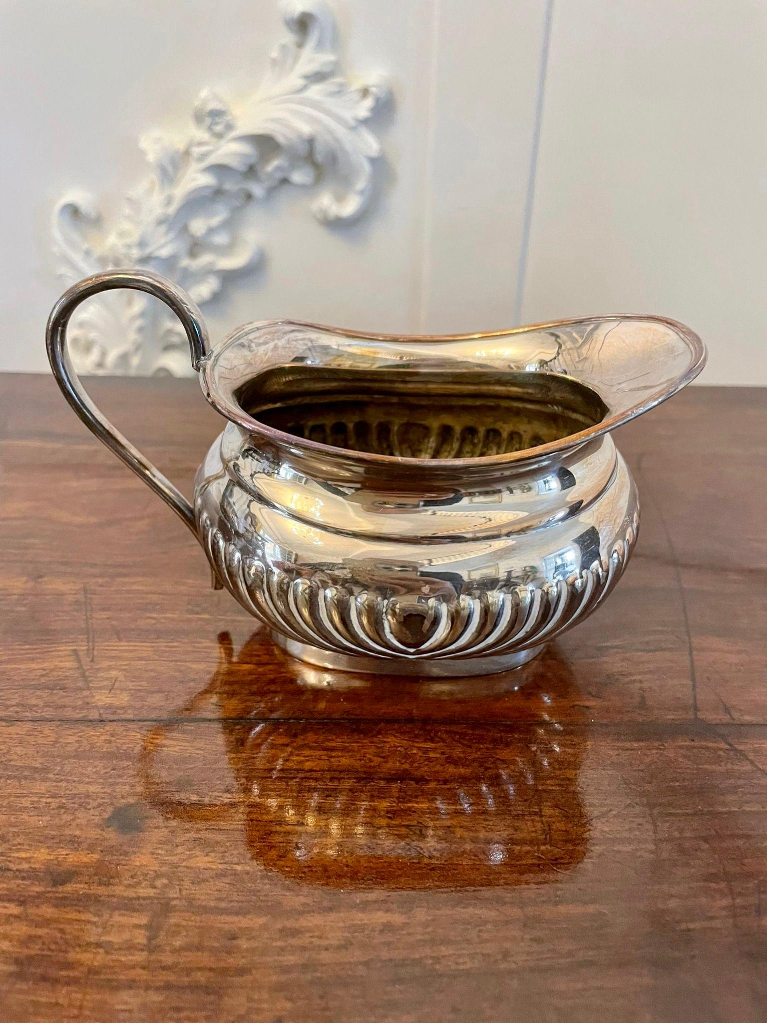  Antique Edwardian Quality Silver Plated Tea Set In Good Condition For Sale In Suffolk, GB