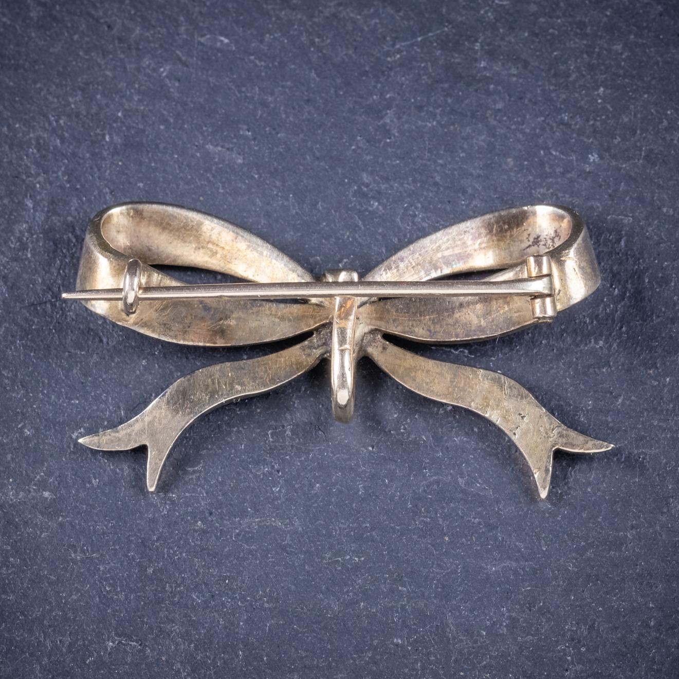 Antique Edwardian Rose Cut Diamond Bow 18 Carat Gold circa 1910 Boxed Brooch In Good Condition In Lancaster , GB