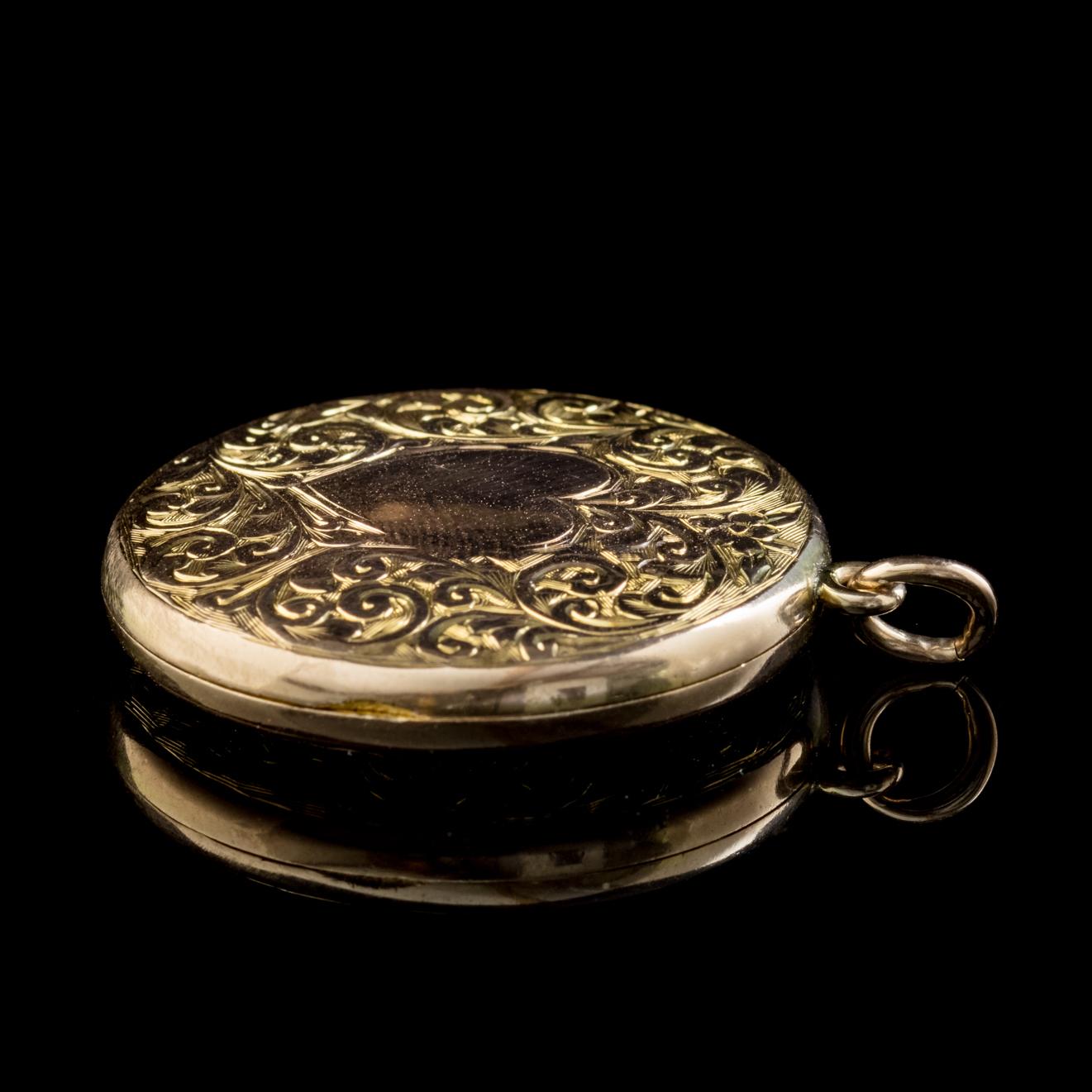 Women's Antique Edwardian Round 9 Carat Gold Heart Locket Dated 1908