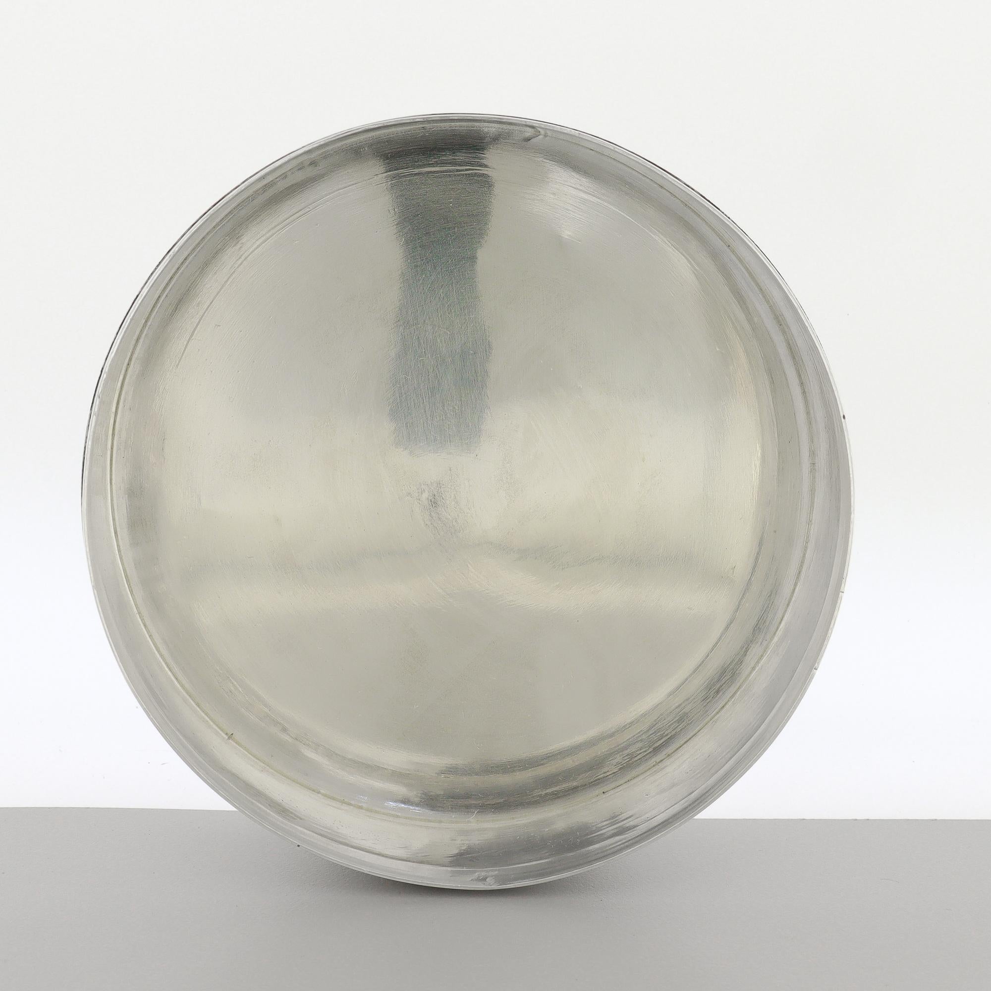 Antique Edwardian Round Sterling Silver Dresser Box by Shreve, Crump, & Low For Sale 7