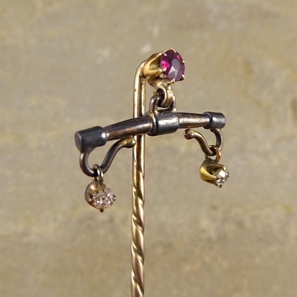Antique Edwardian Ruby and Diamond Gold Pin In Good Condition In Yorkshire, West Yorkshire