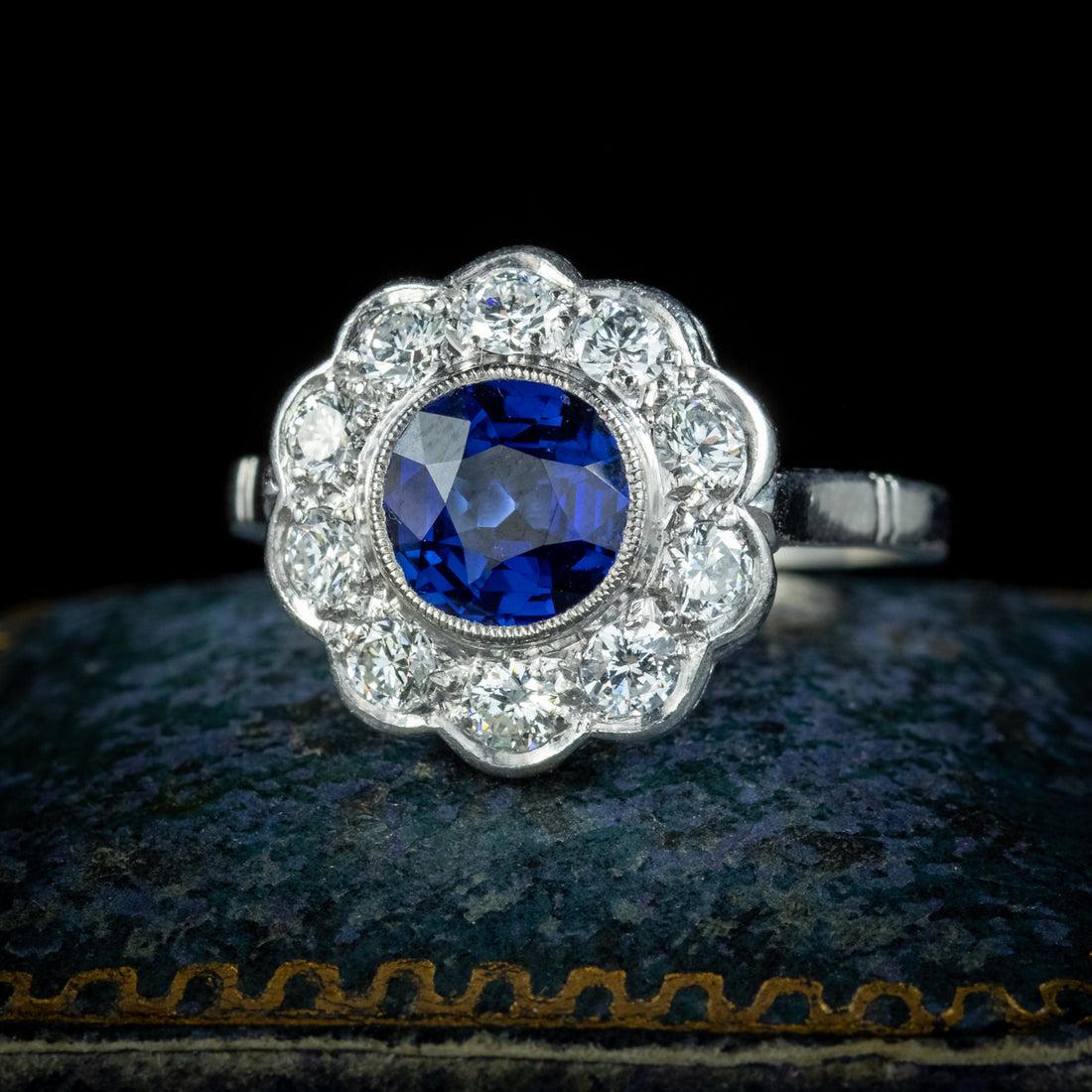 Antique Edwardian Sapphire Diamond Cluster Ring in 1.25ct Sapphire, circa 1910 For Sale 1