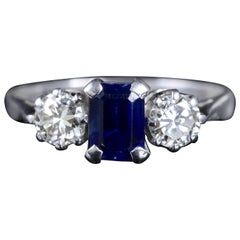 Antique Edwardian Sapphire Diamond Ring 18 Carat Trilogy Ring, circa 1915