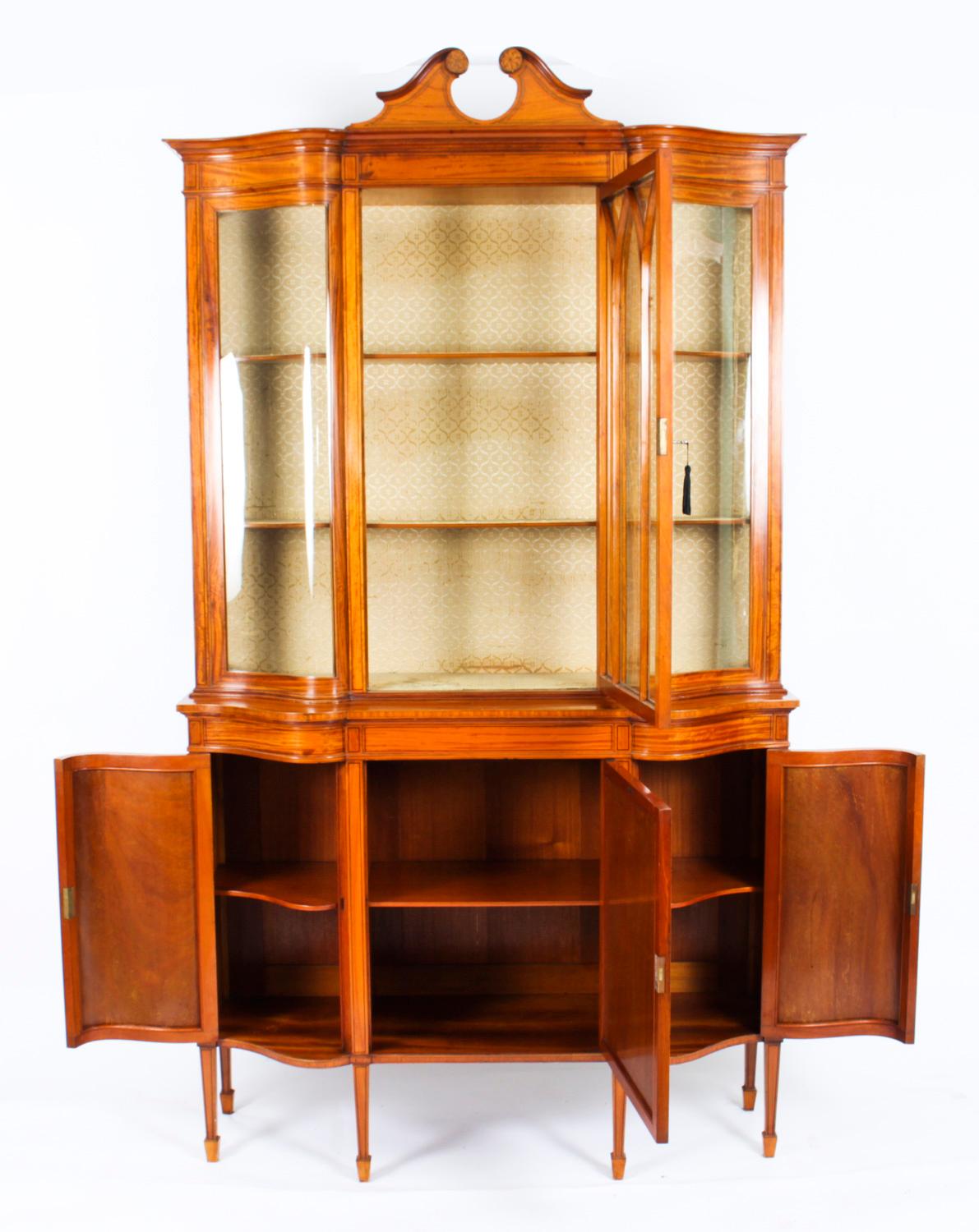 Antique Edwardian Serpentine Satinwood Inlaid Display Cabinet 19th C For Sale 12