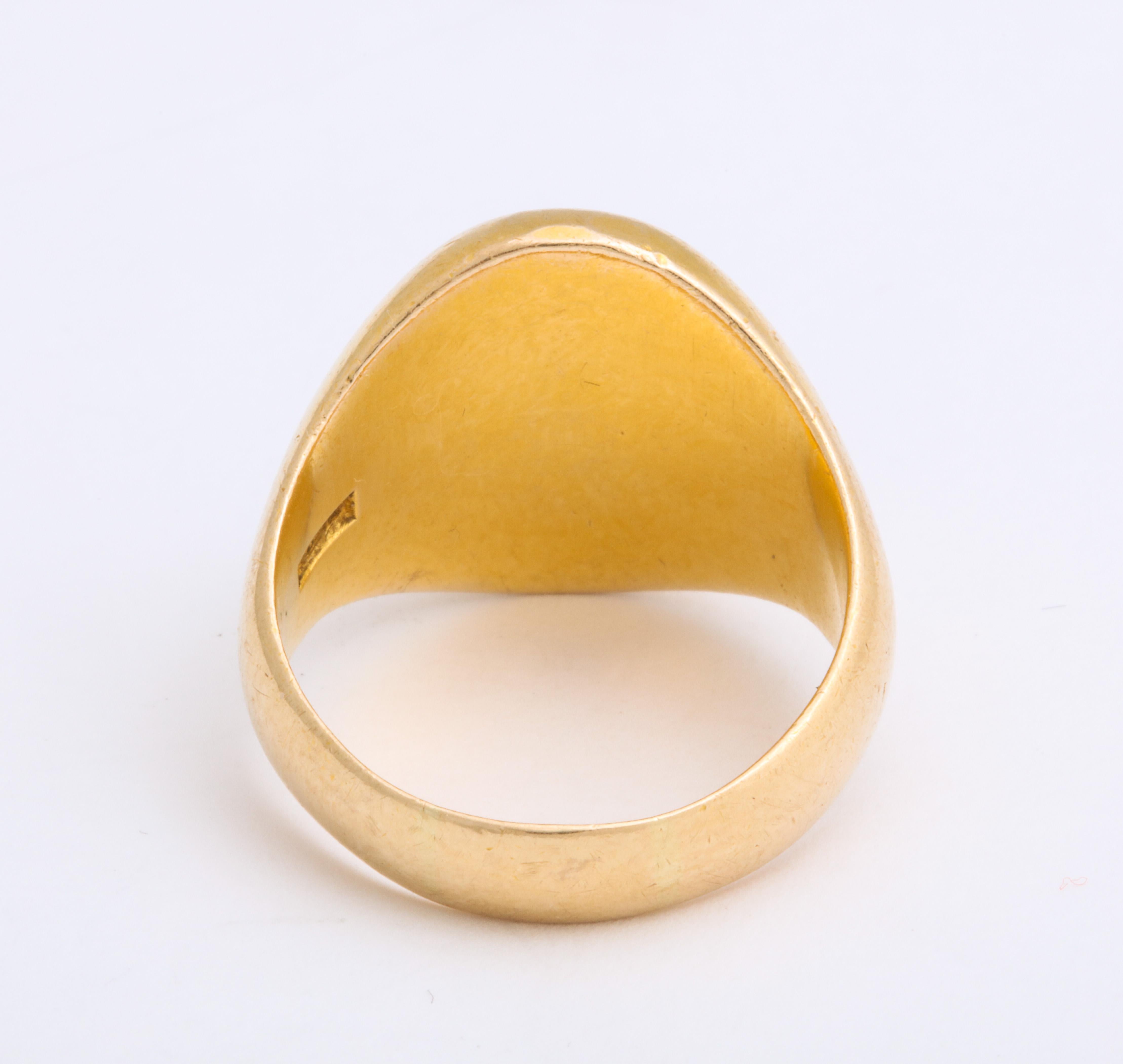 Antique Edwardian Signet Ring of Two Storks by Larter and Sons In Excellent Condition In Stamford, CT