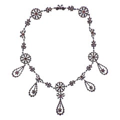 Antique collier Edwardian en argent et or avec rubis et diamants