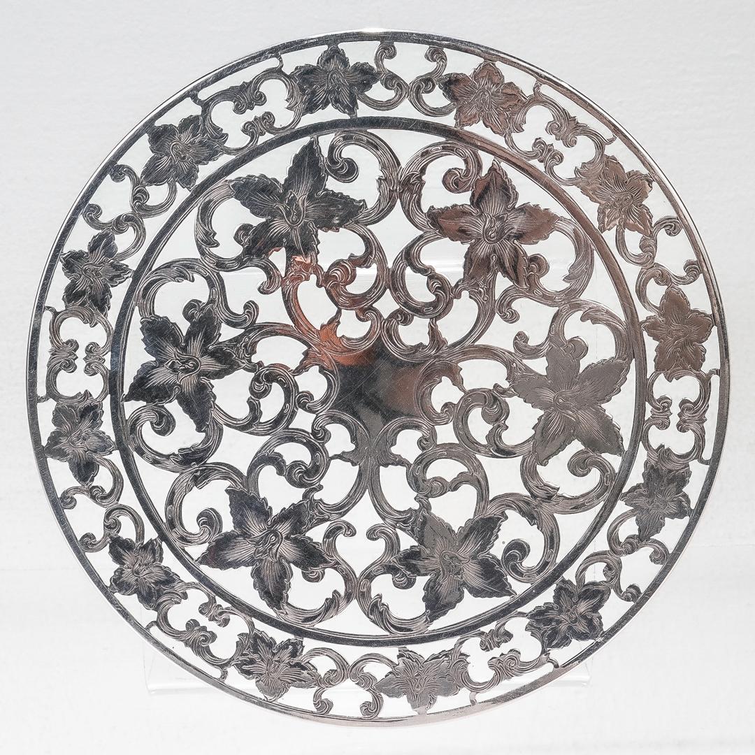 Antique Edwardian Silver Overlay & Glass Floral Wine Coaster or Table Trivet In Good Condition For Sale In Philadelphia, PA
