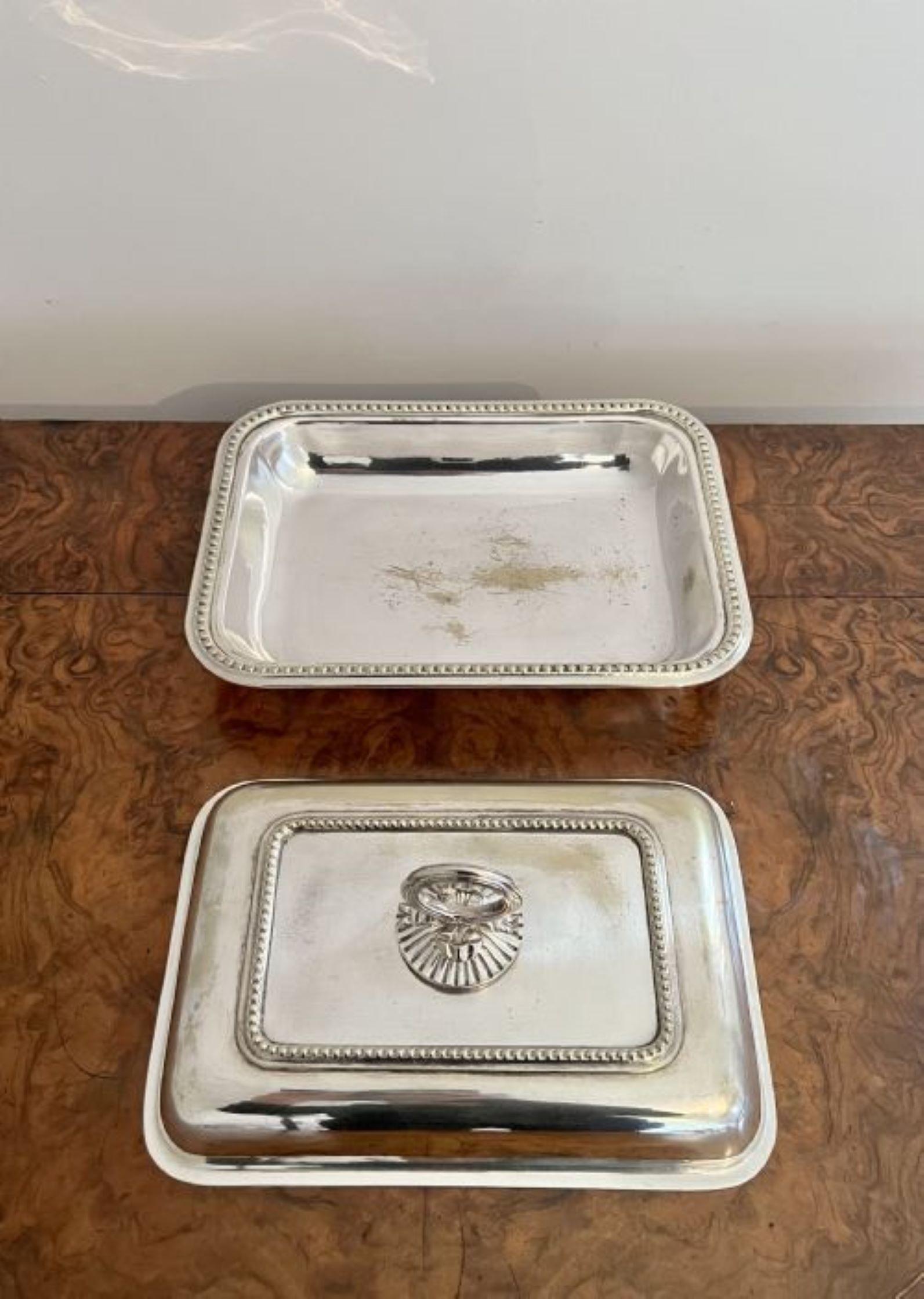 Antique Edwardian silver plated entree dish  In Good Condition For Sale In Ipswich, GB