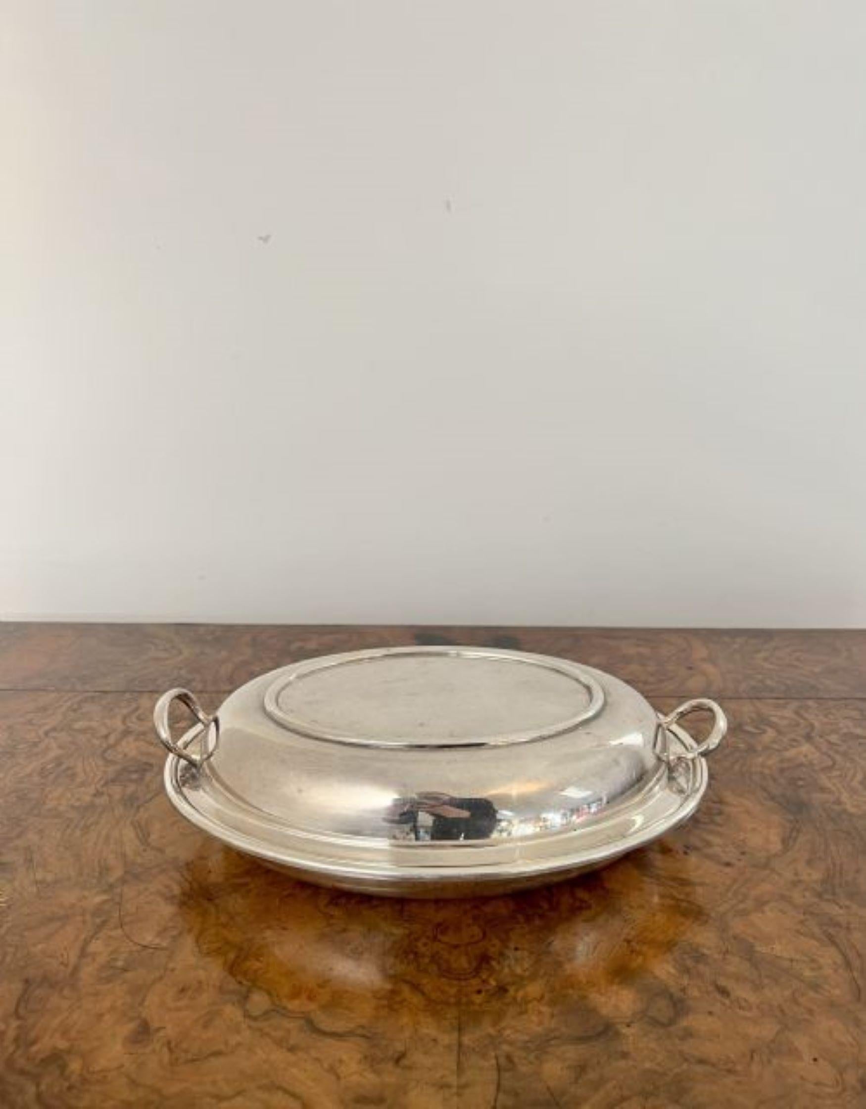 Antique Edwardian silver plated oval entree dish  For Sale 1