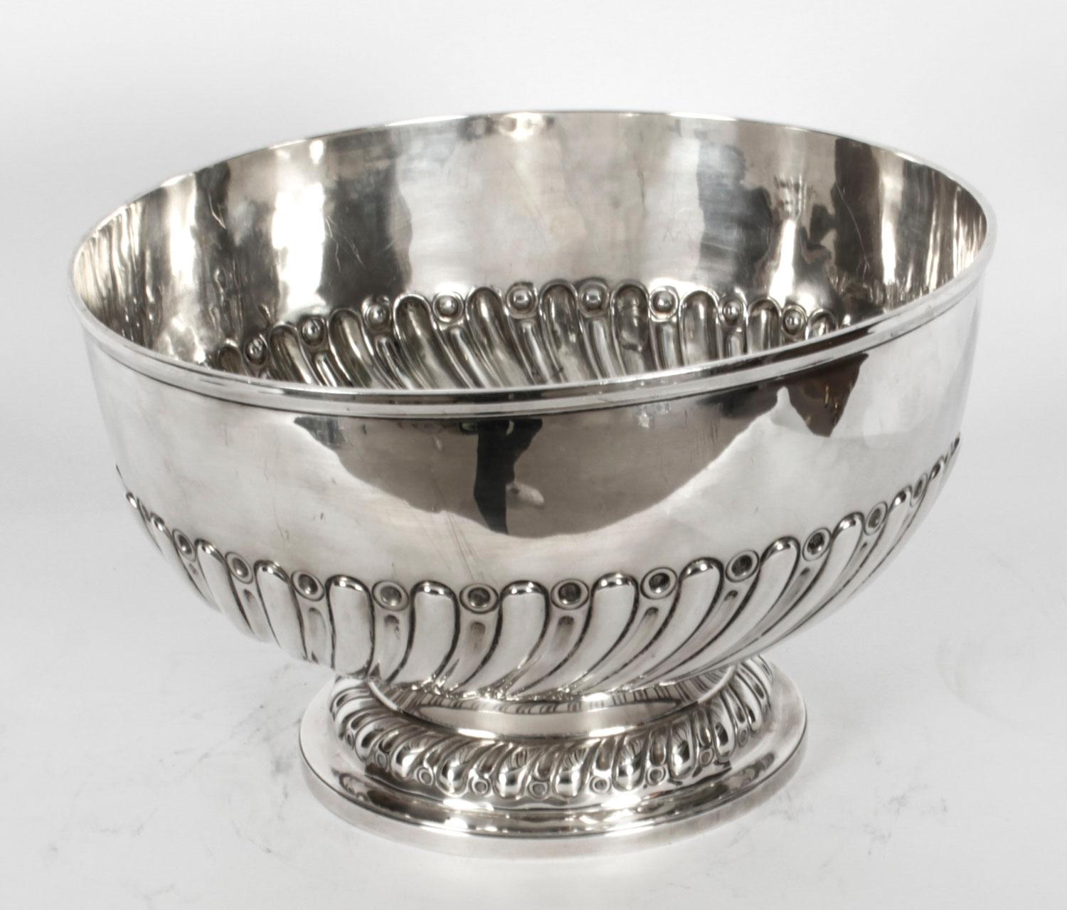 English Antique Edwardian Silver Punch Bowl Goldsmiths & Silversmiths Co, 1901