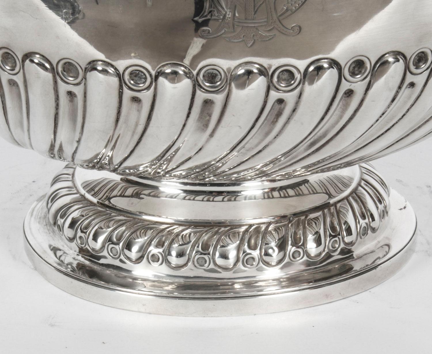 Antique Edwardian Silver Punch Bowl Goldsmiths & Silversmiths Co, 1901 In Good Condition In London, GB